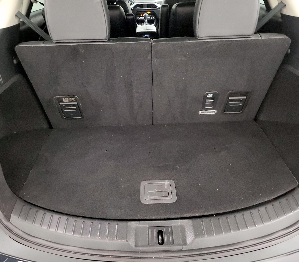 Trunk/Cargo (Seats Up)