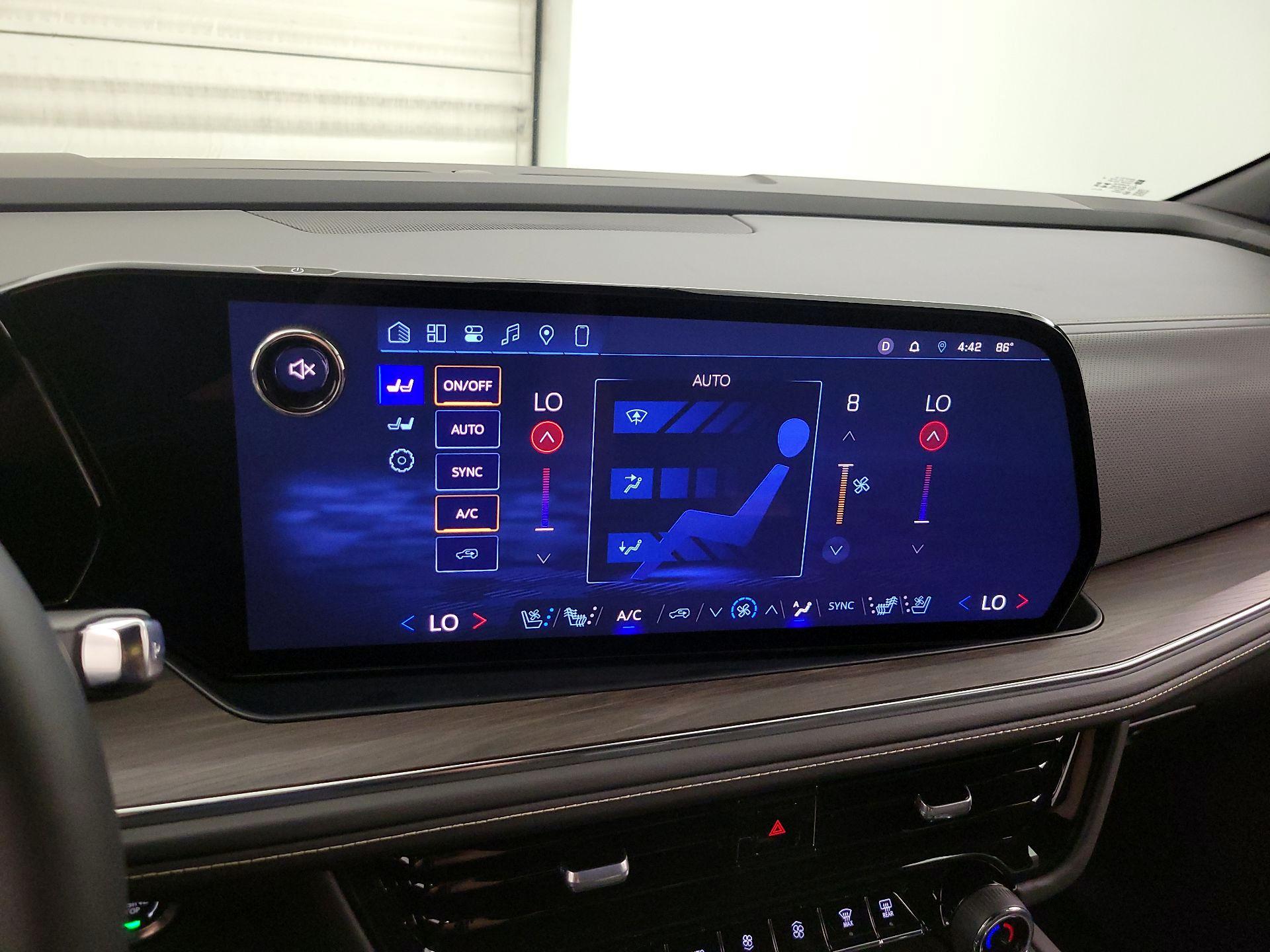 Thumbnail: 2026 Chevrolet Tahoe - 17