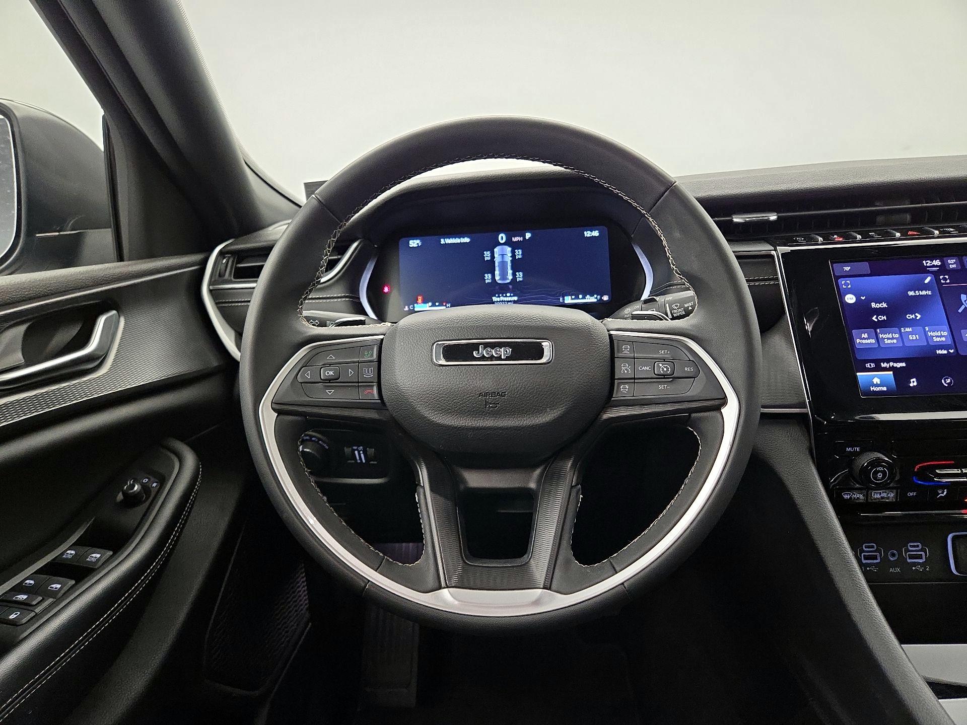 Thumbnail: 2024 Jeep Grand Cherokee - 10