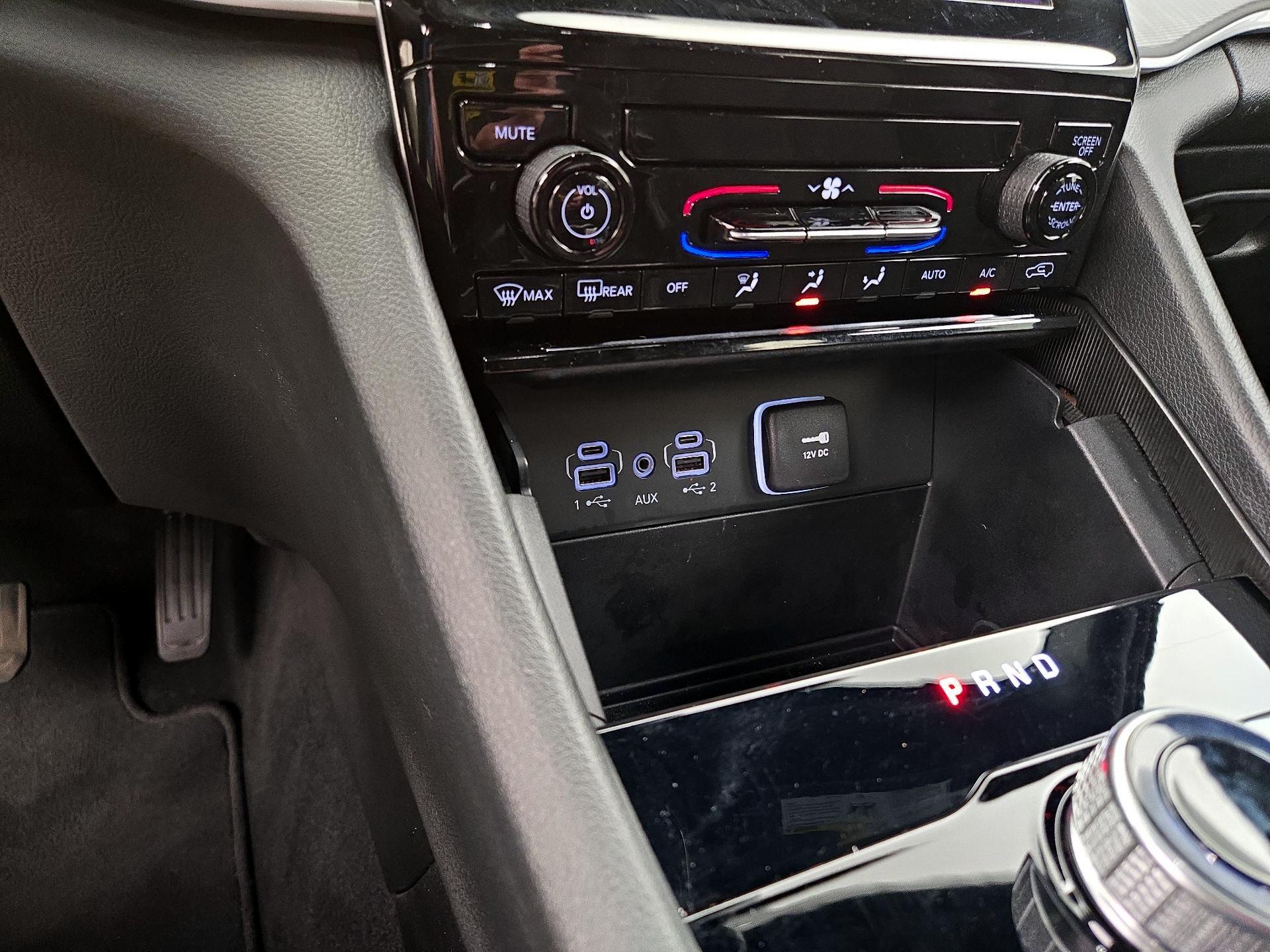 Thumbnail: 2024 Jeep Grand Cherokee - 18