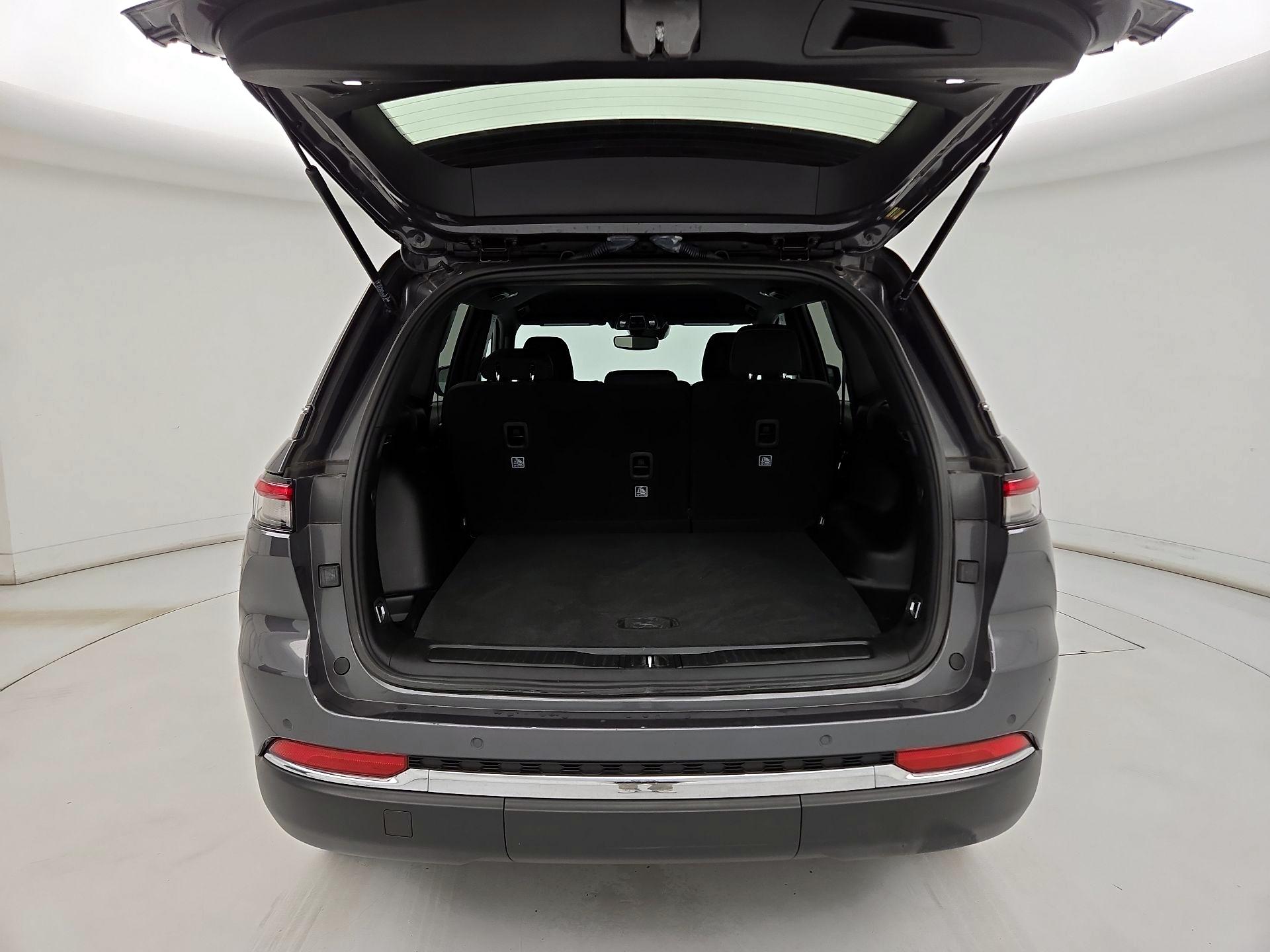 Thumbnail: 2024 Jeep Grand Cherokee - 20