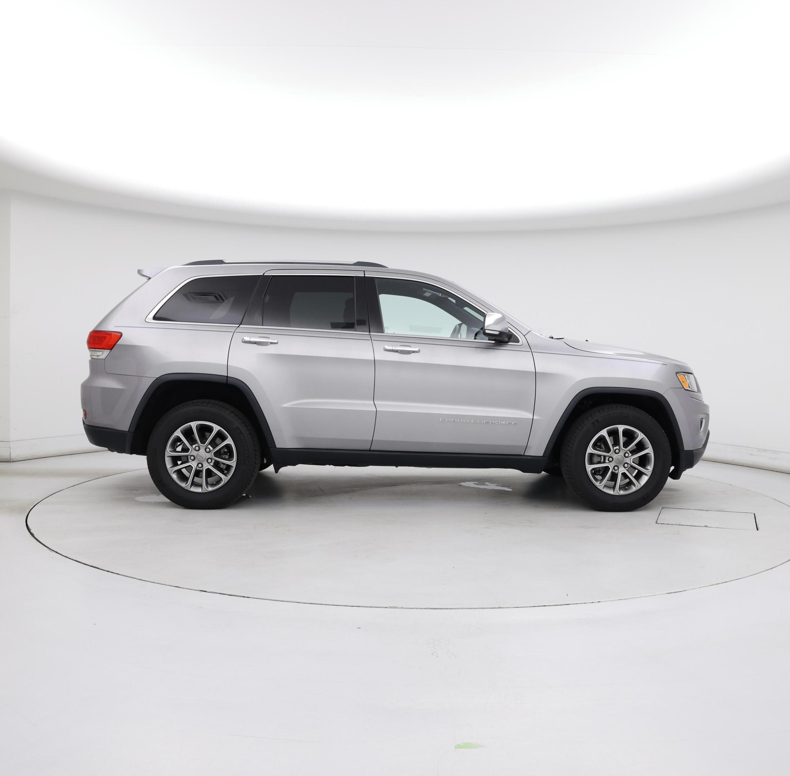 Thumbnail: 2015 Jeep Grand Cherokee - 7