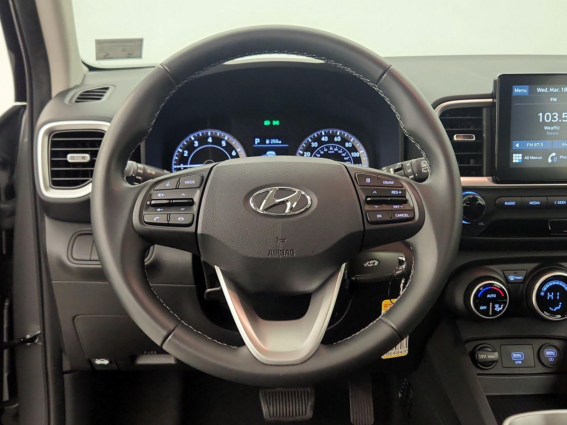 Thumbnail: 2021 Hyundai Venue - 10