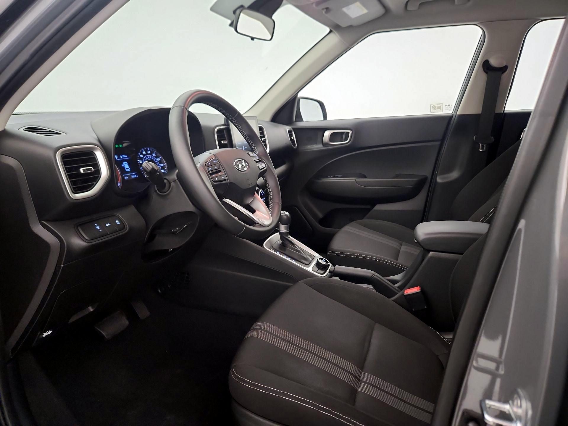 Thumbnail: 2021 Hyundai Venue - 11