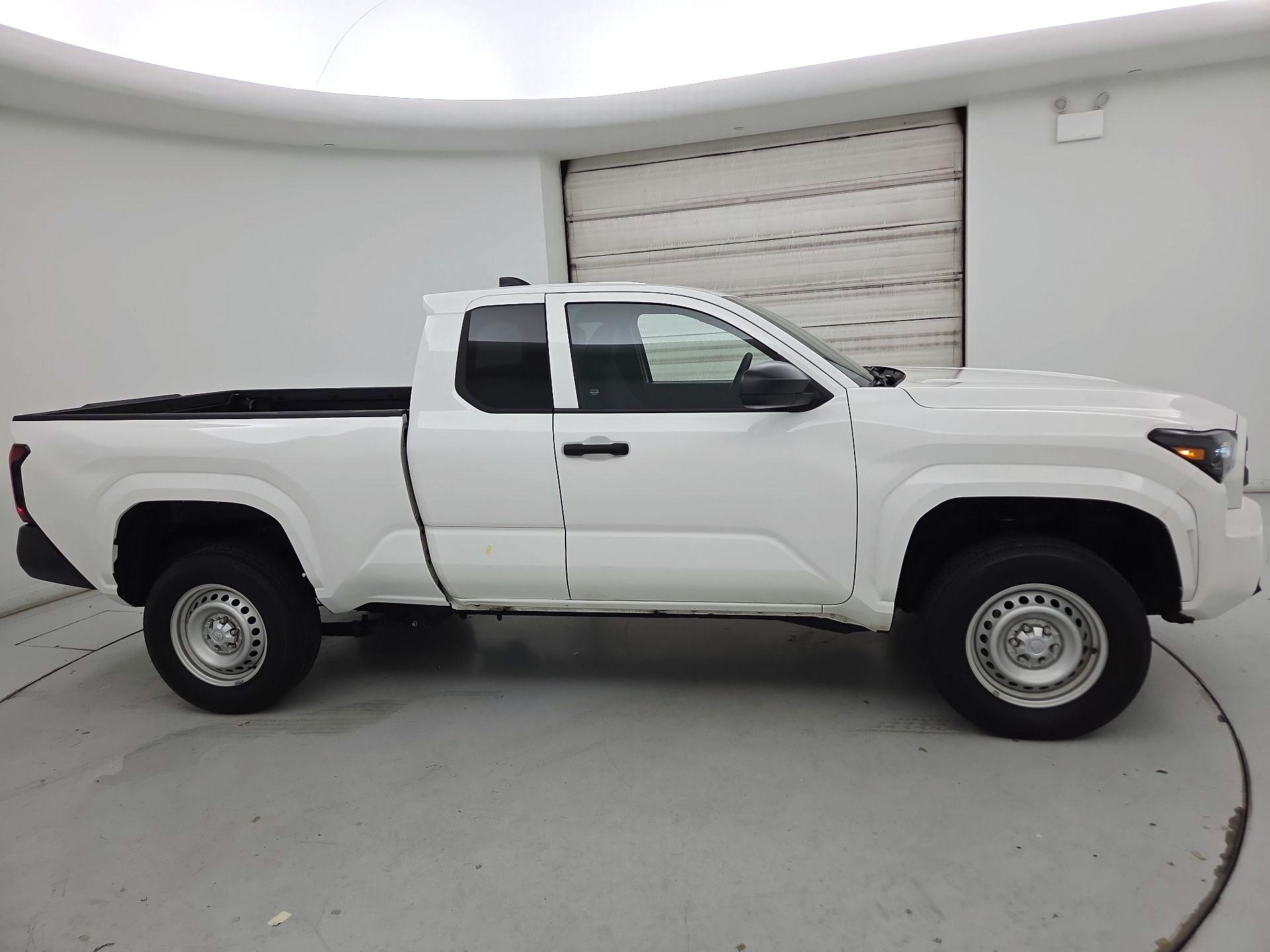 Thumbnail: 2024 Toyota Tacoma - 4