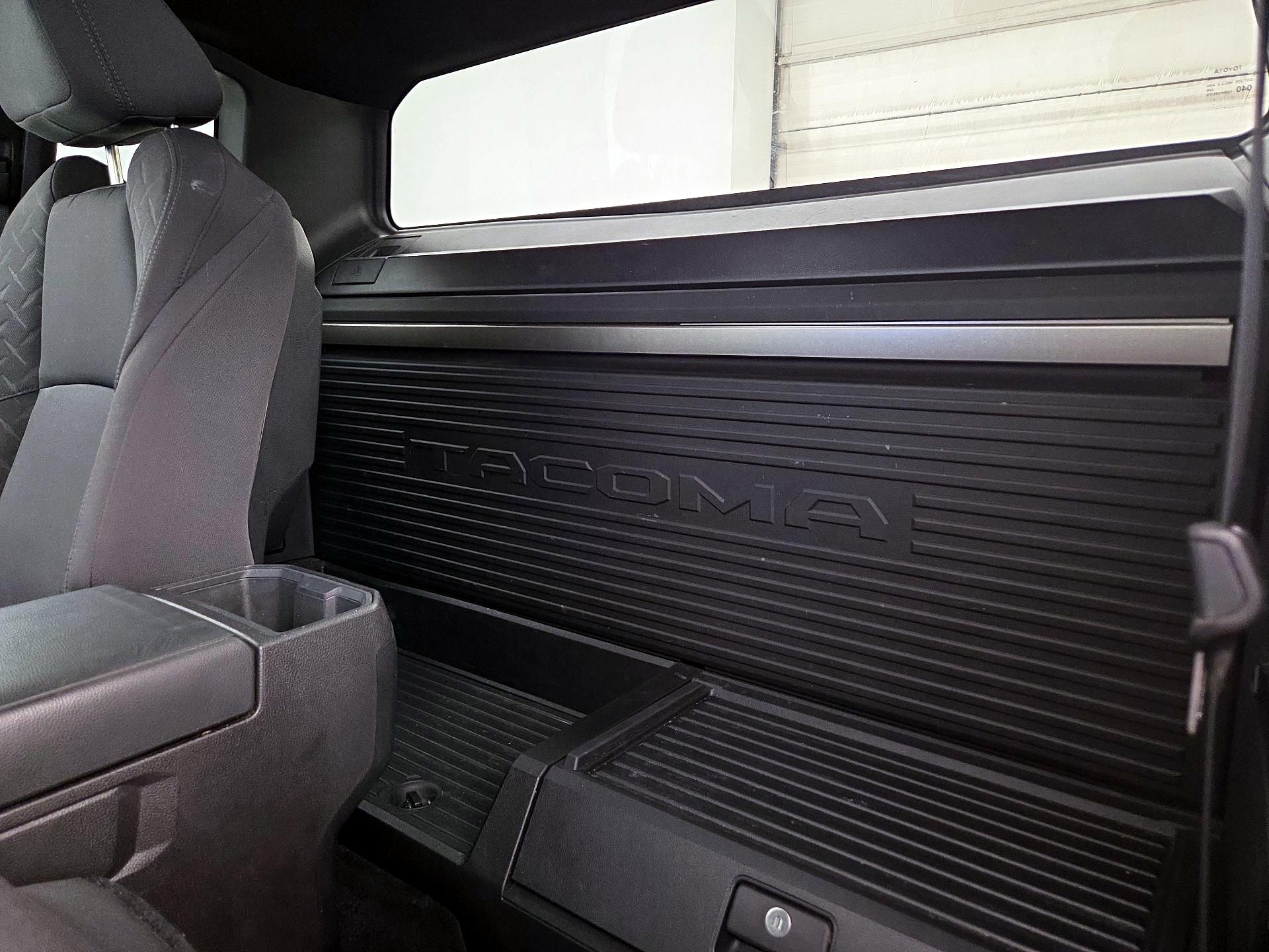 Thumbnail: 2024 Toyota Tacoma - 20