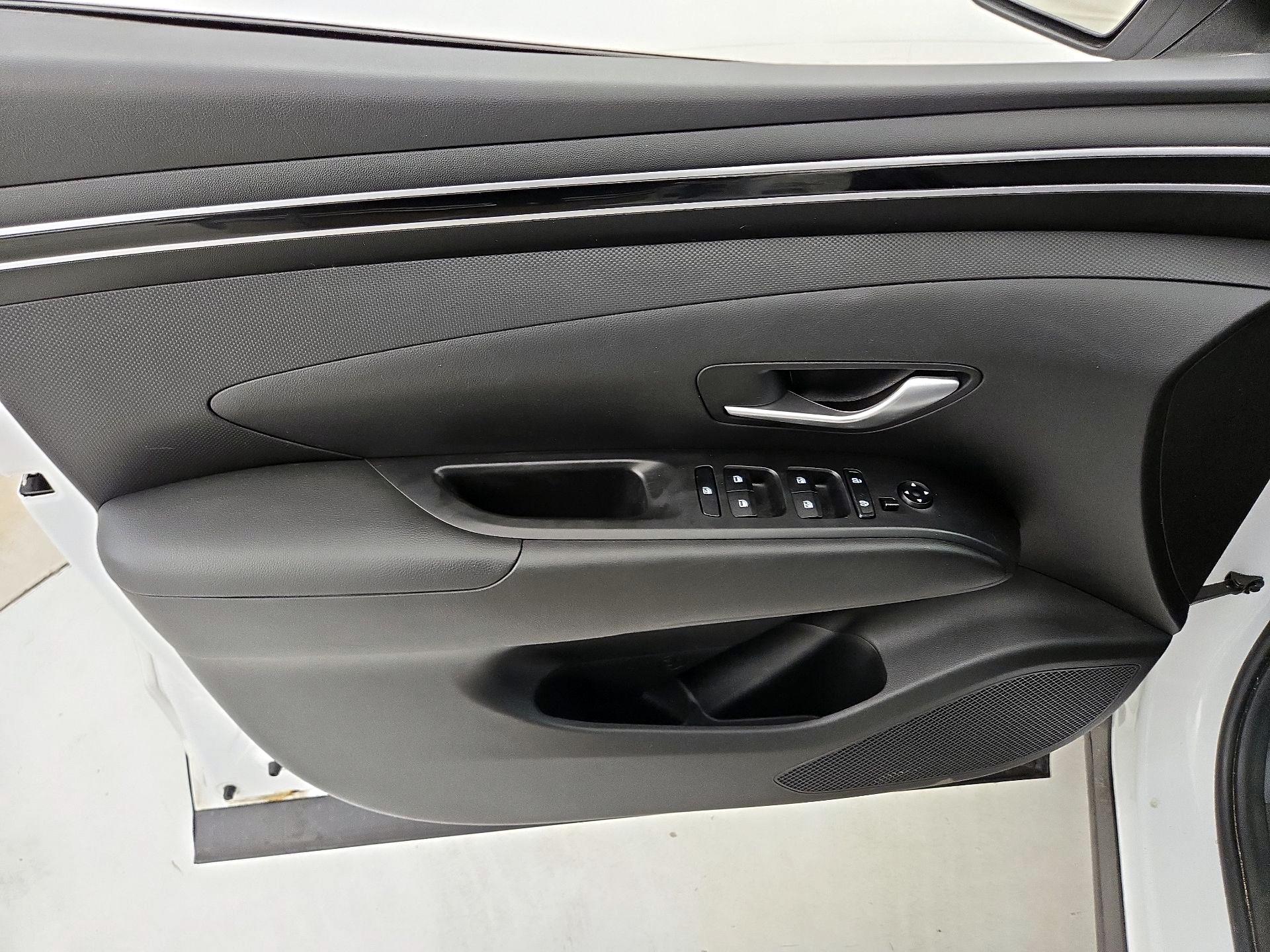 Thumbnail: 2023 Hyundai Santa Cruz - 12