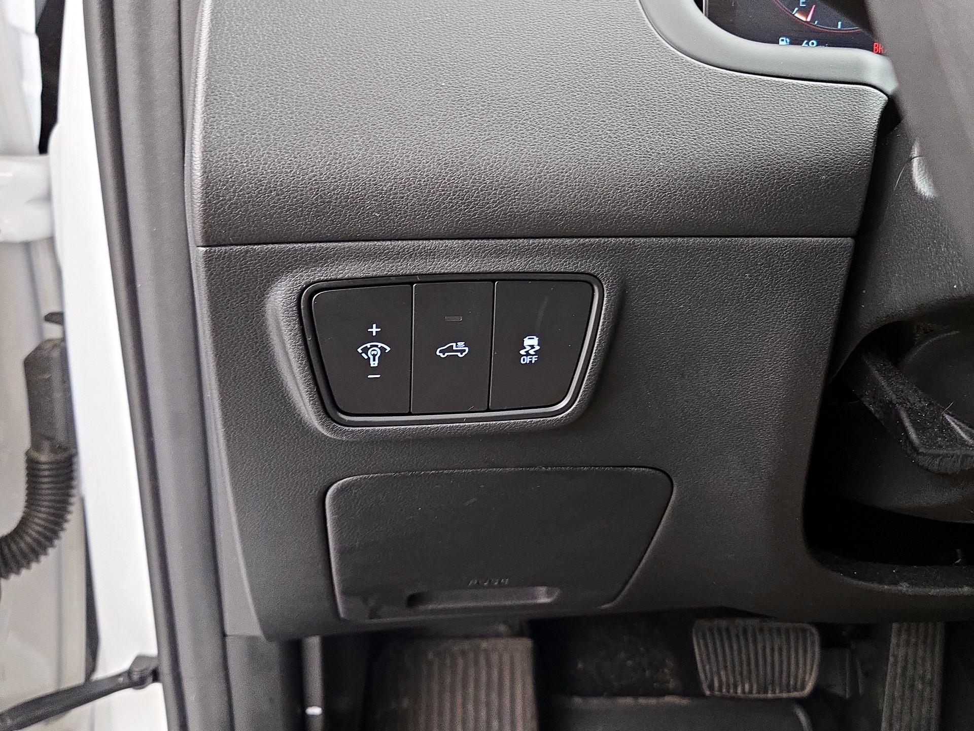 Thumbnail: 2023 Hyundai Santa Cruz - 13