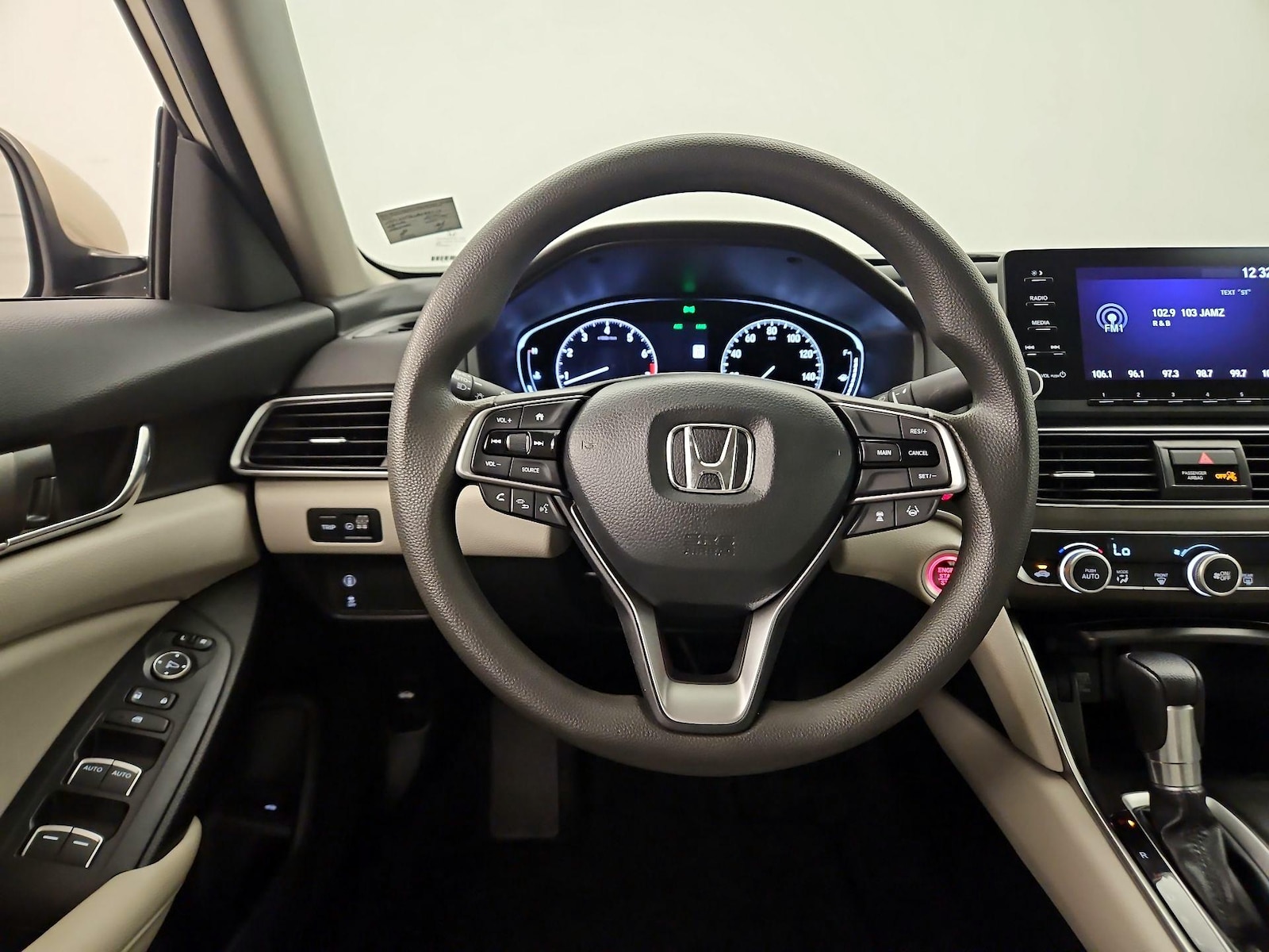 2020 Honda Accord LX - Photo 11