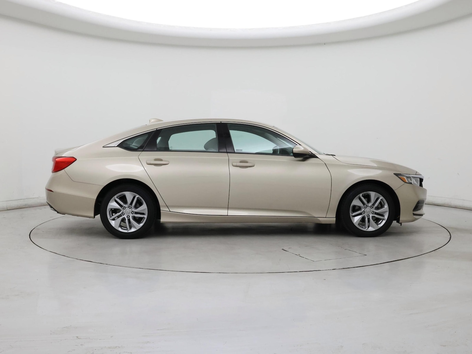 2020 Honda Accord LX - Photo 8