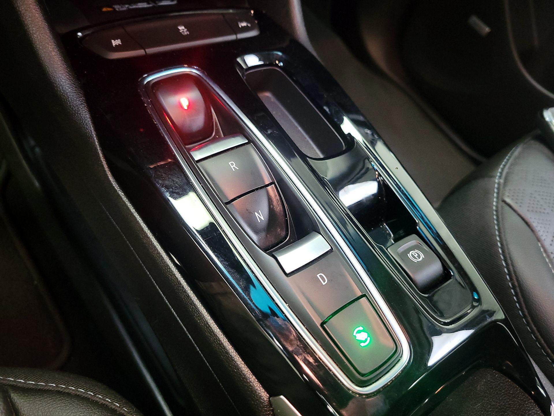 Thumbnail: 2022 Chevrolet Bolt EV - 17