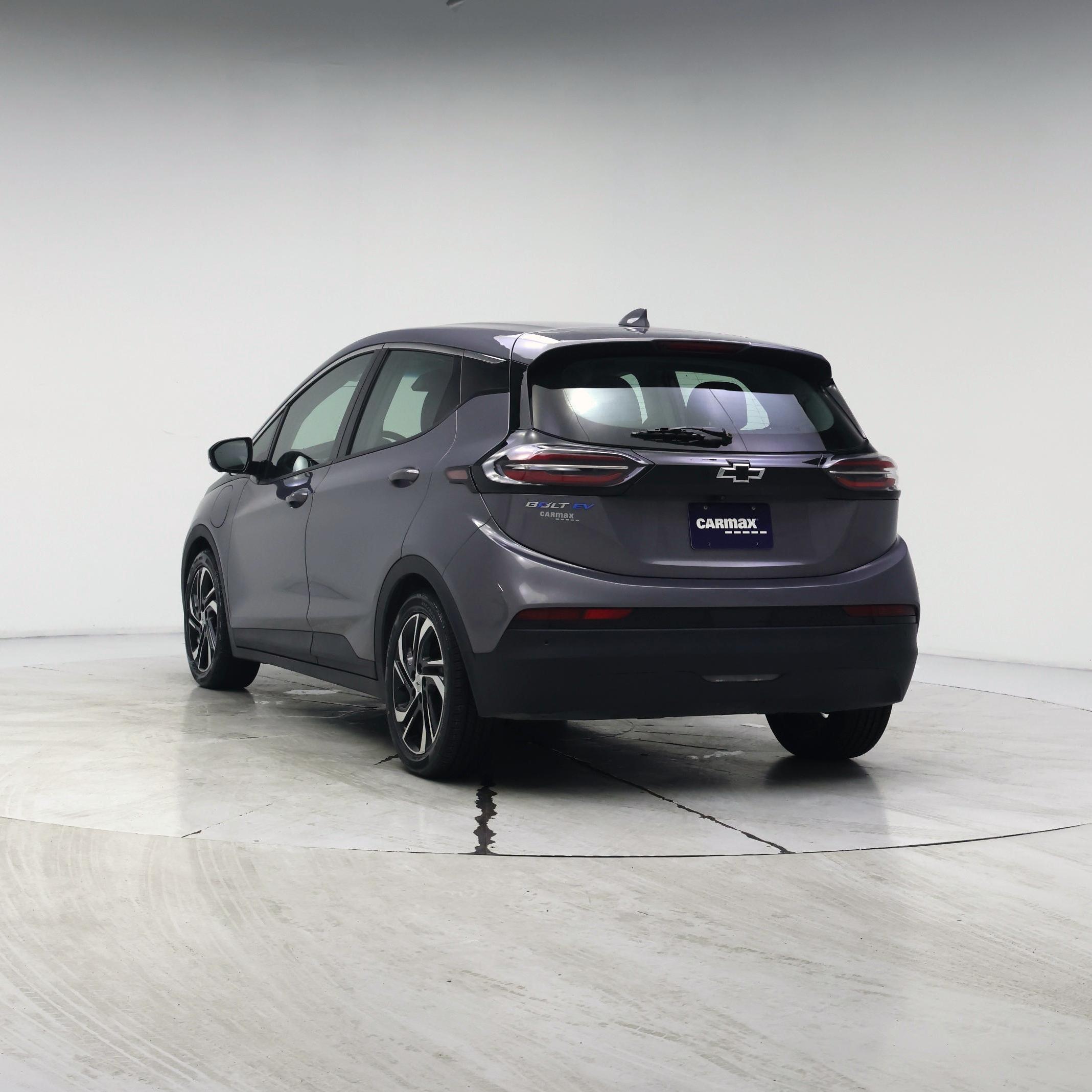 Thumbnail: 2022 Chevrolet Bolt EV - 2