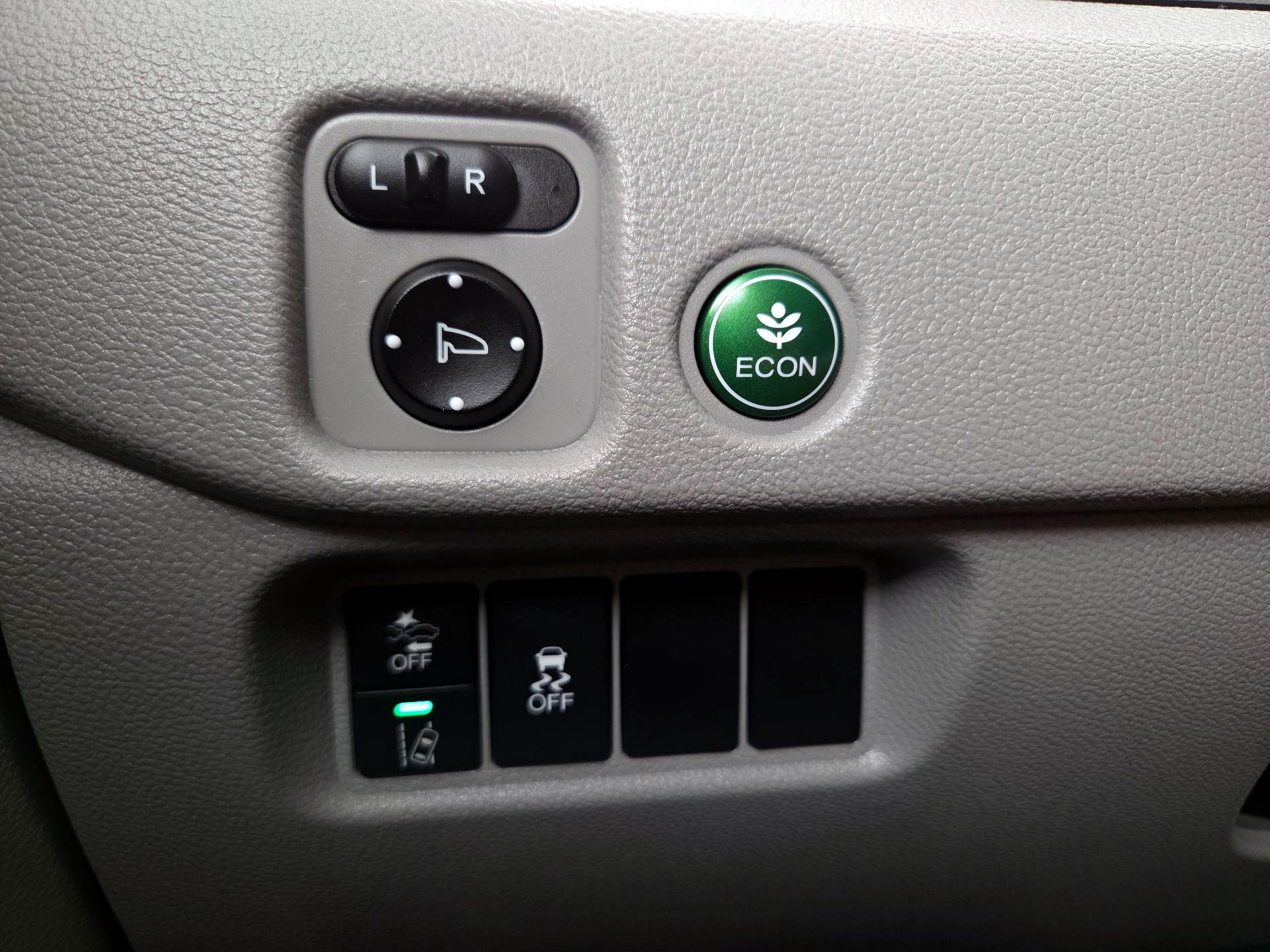 Thumbnail: 2019 Honda Pilot - 11