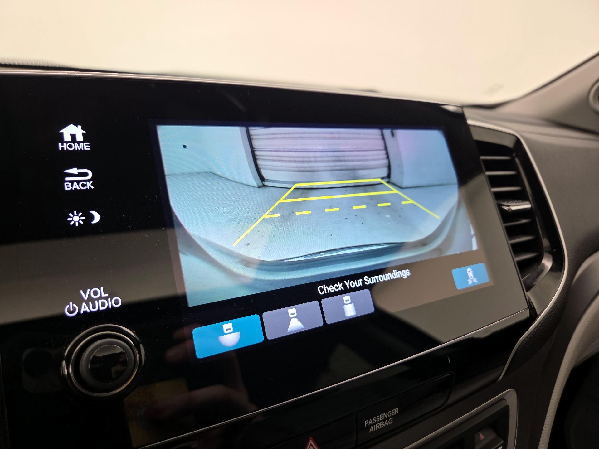 Thumbnail: 2019 Honda Pilot - 13