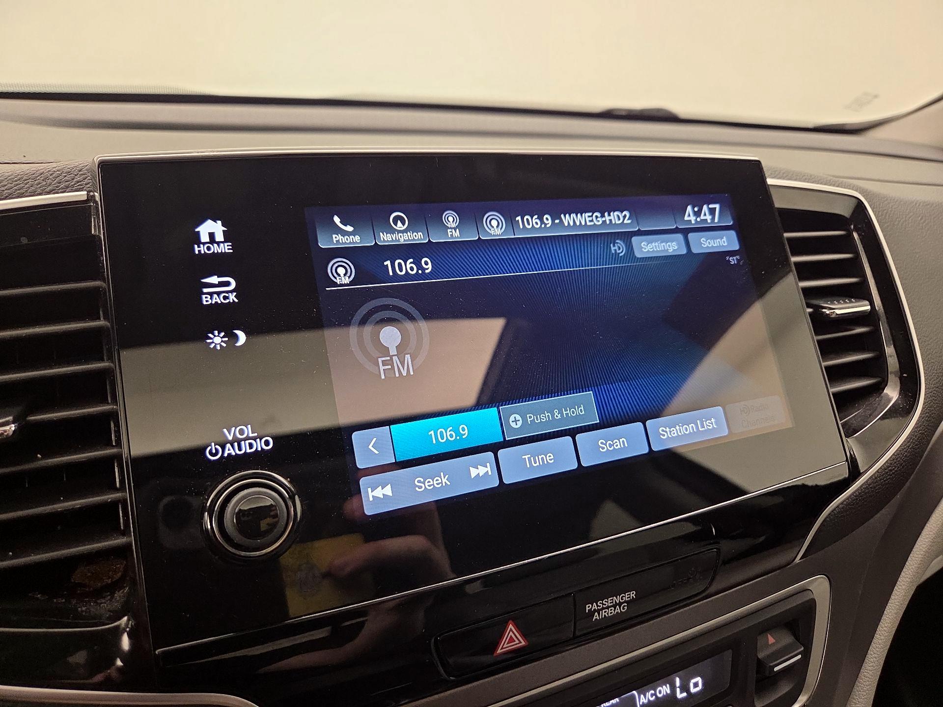 Thumbnail: 2019 Honda Pilot - 14