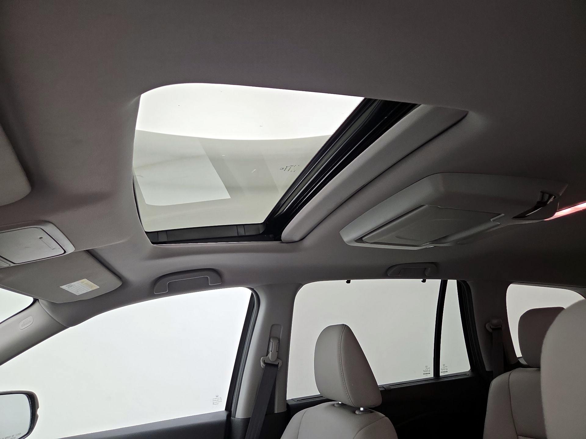 Thumbnail: 2019 Honda Pilot - 18