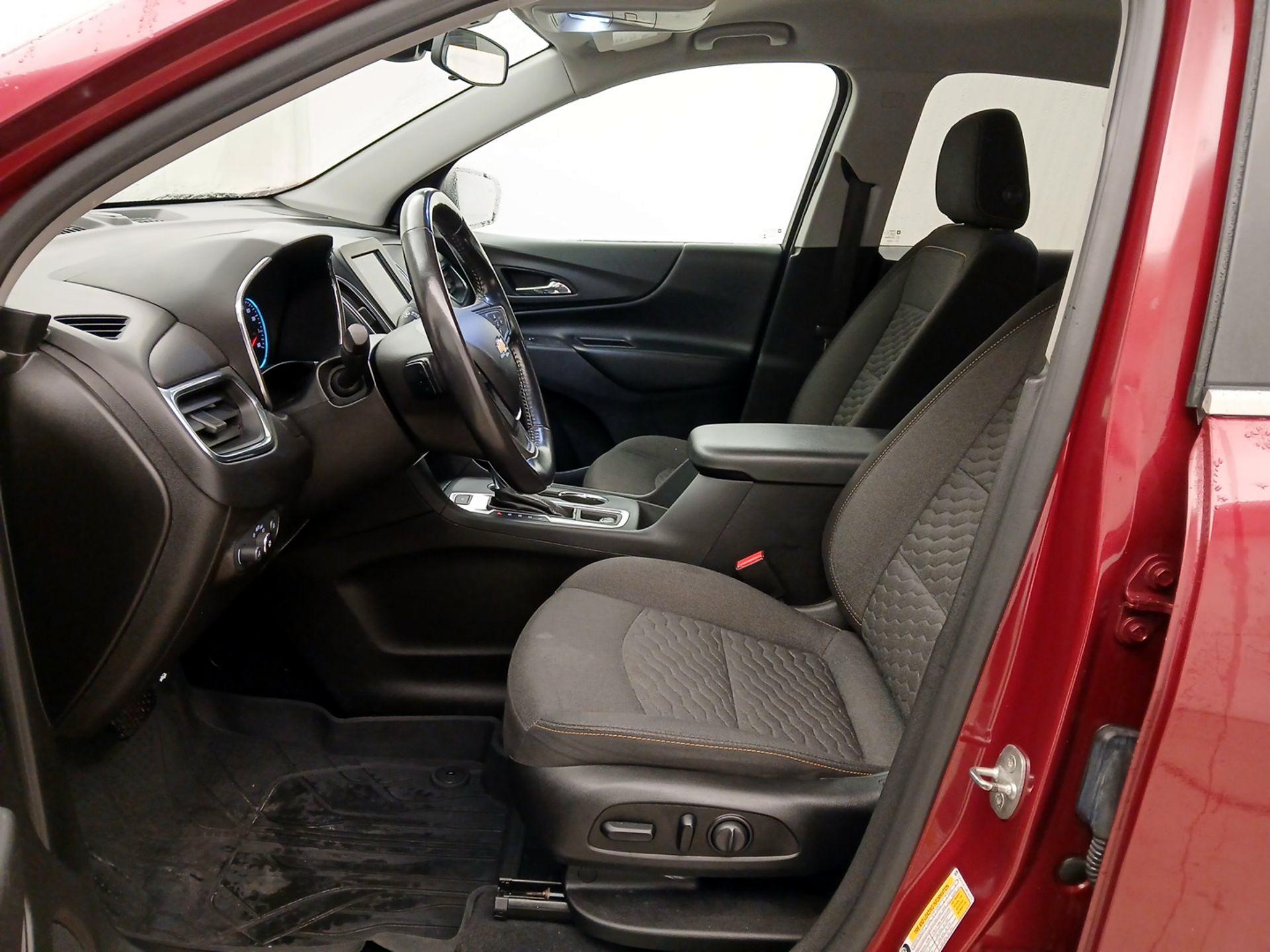 Thumbnail: 2021 Chevrolet Equinox - 11