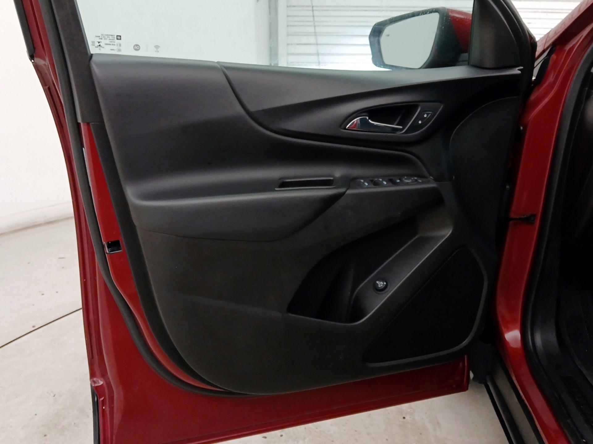 Thumbnail: 2021 Chevrolet Equinox - 12