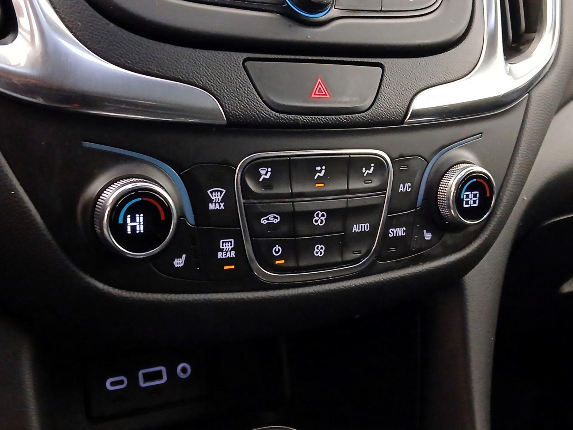 Thumbnail: 2021 Chevrolet Equinox - 16