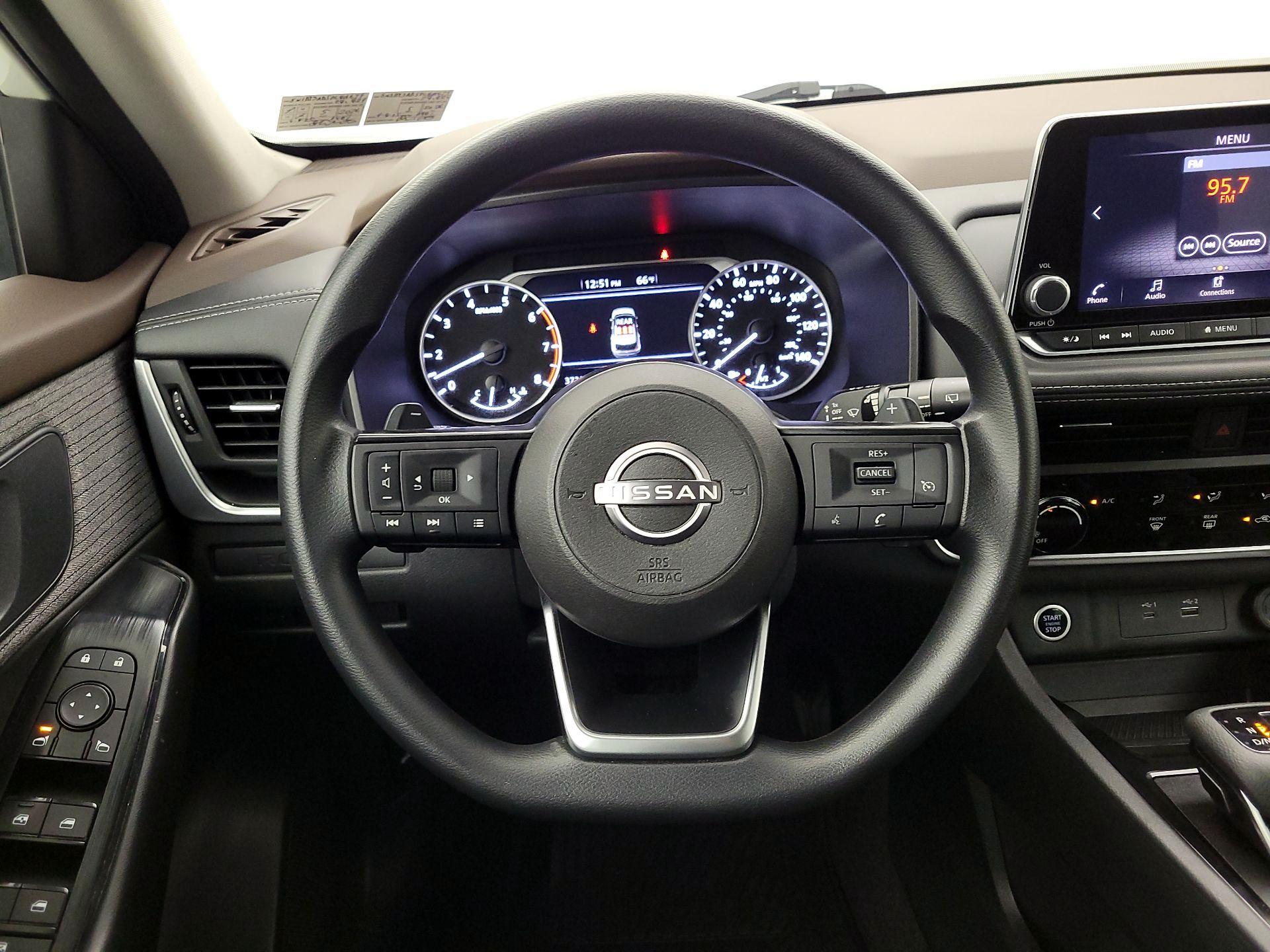 Thumbnail: 2023 Nissan Rogue - 10