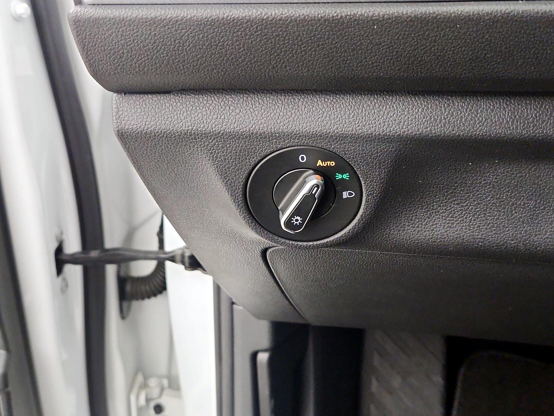 Thumbnail: 2023 Volkswagen Jetta - 13