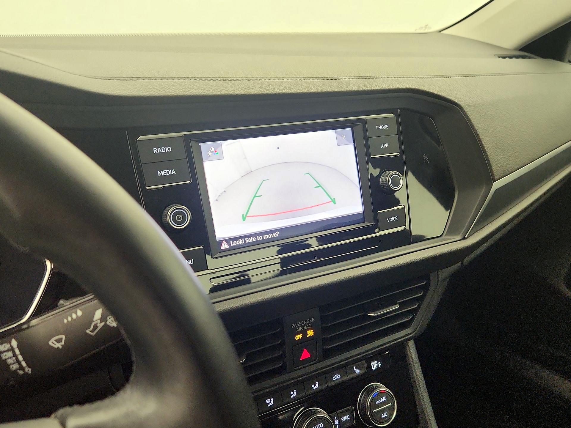 Thumbnail: 2023 Volkswagen Jetta - 14