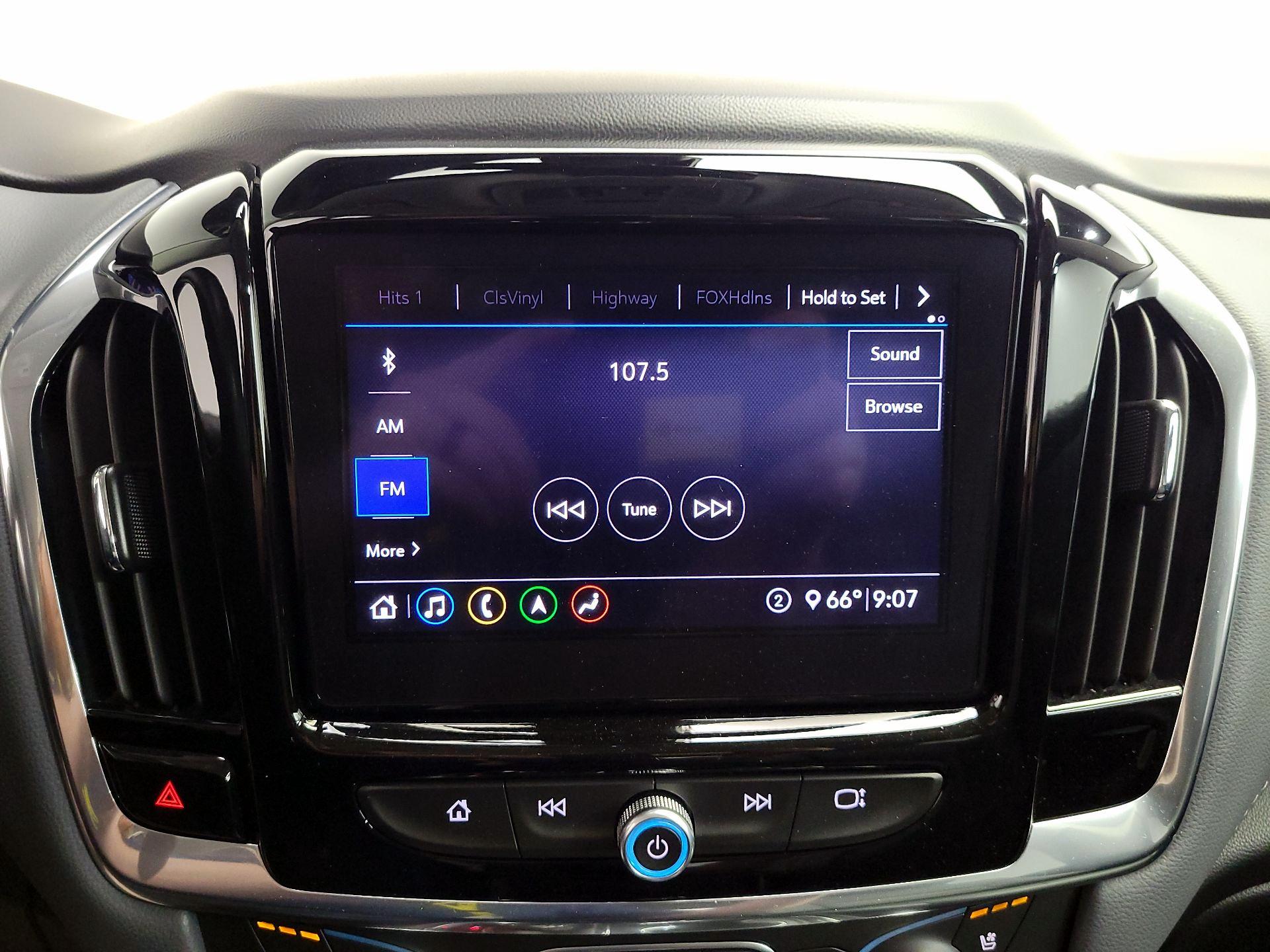 Thumbnail: 2020 Chevrolet Traverse - 16