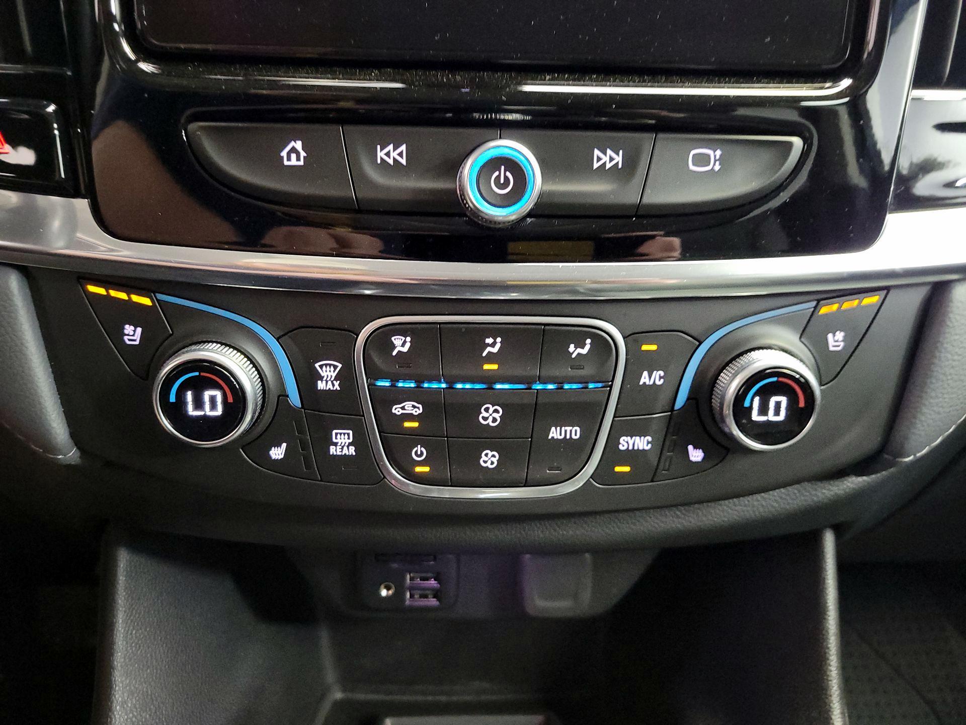 Thumbnail: 2020 Chevrolet Traverse - 17