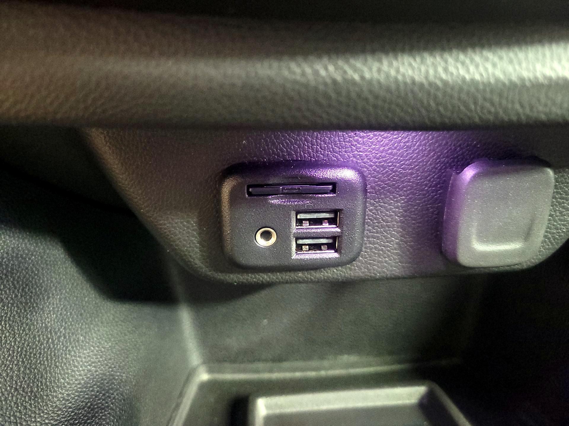 Thumbnail: 2020 Chevrolet Traverse - 19