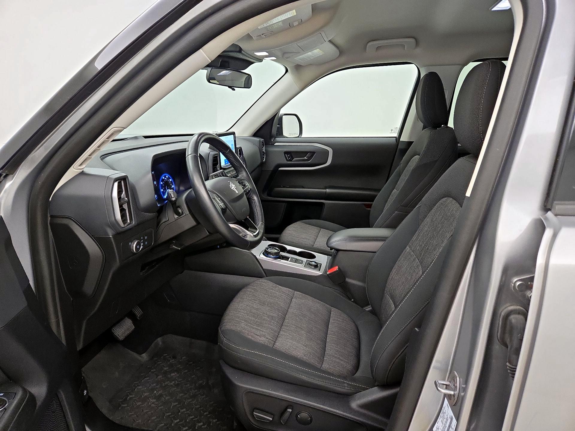 Thumbnail: 2022 Ford Bronco Sport - 11