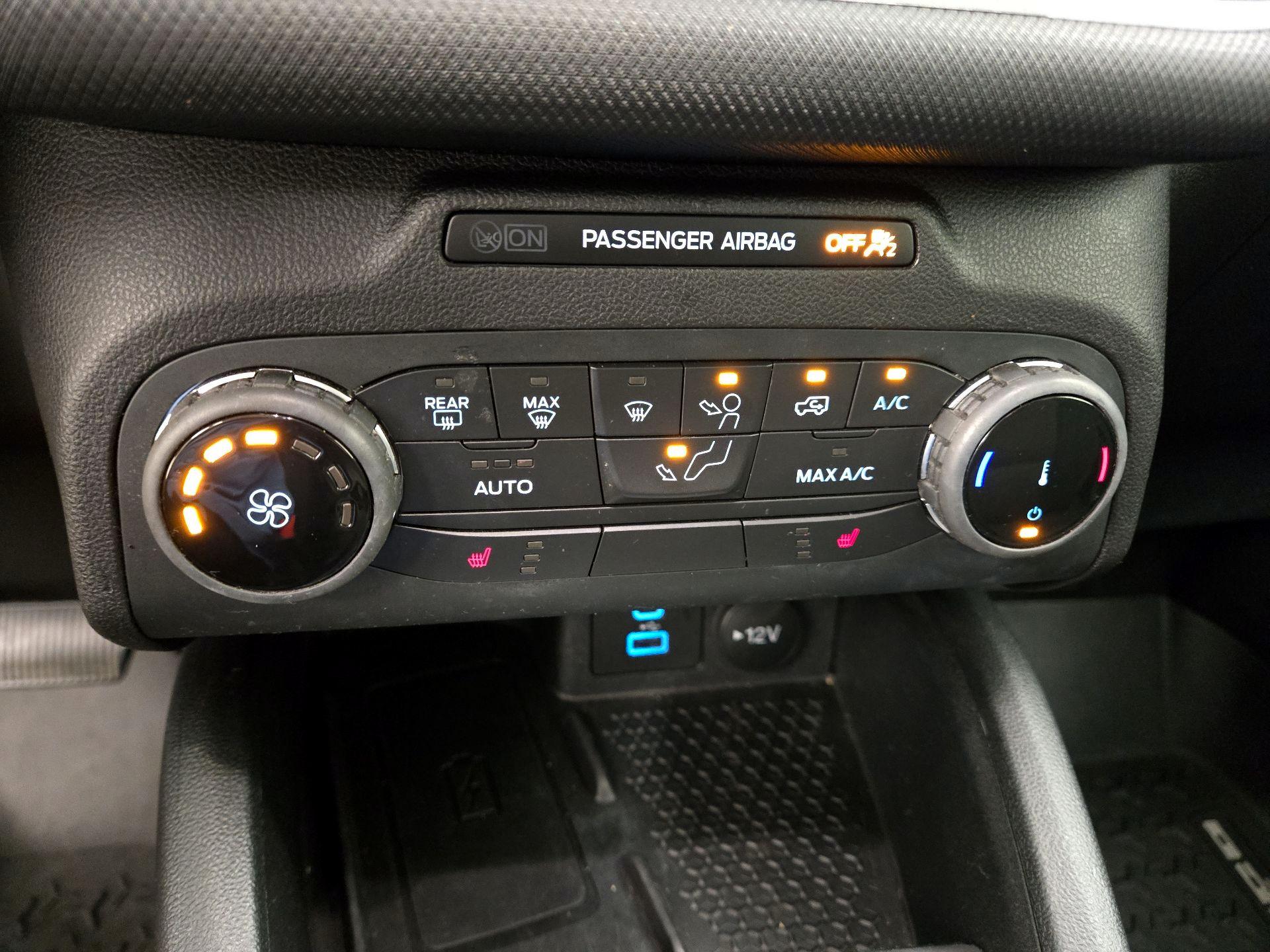 Thumbnail: 2022 Ford Bronco Sport - 16