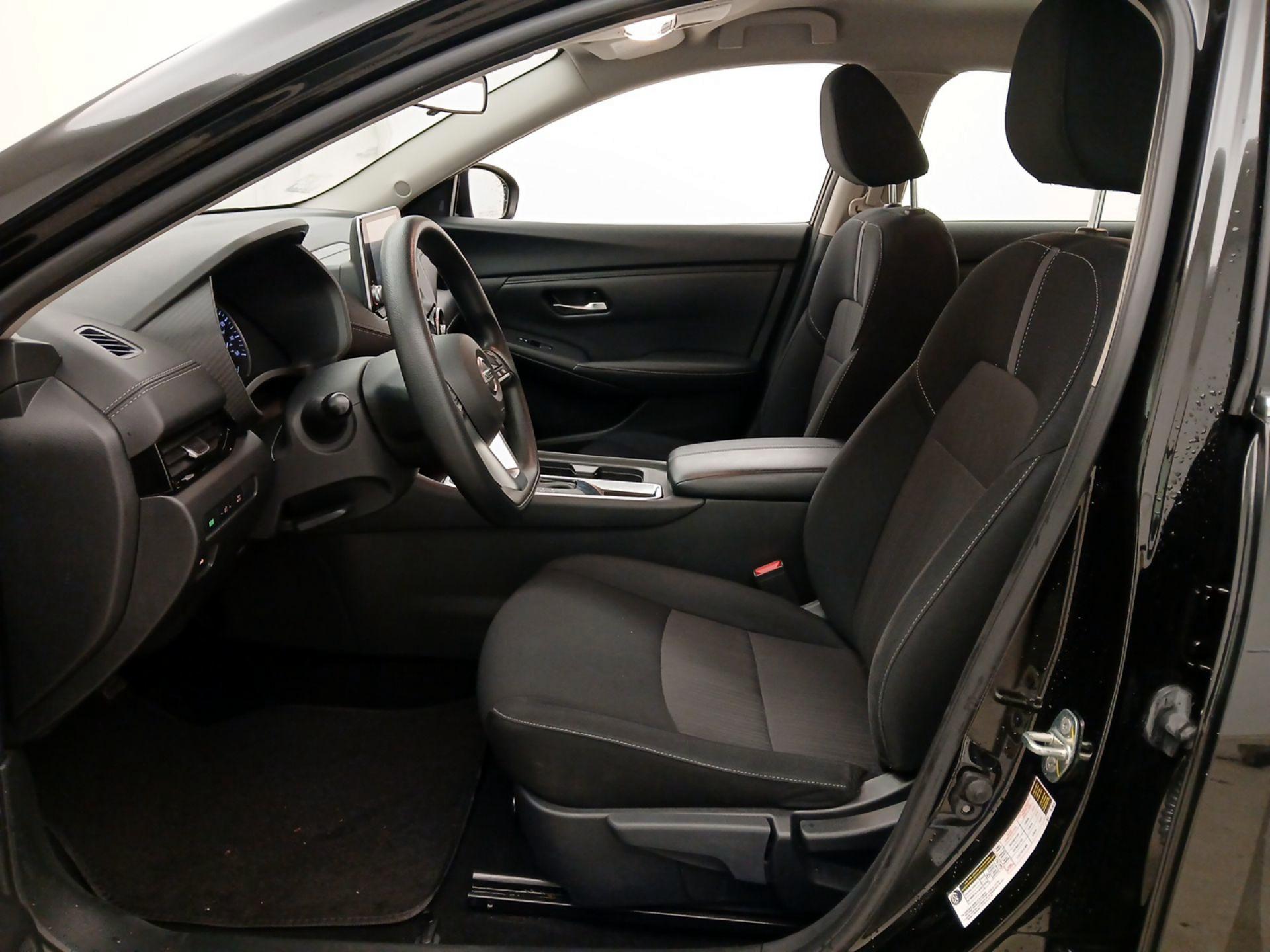 Thumbnail: 2023 Nissan Sentra - 11