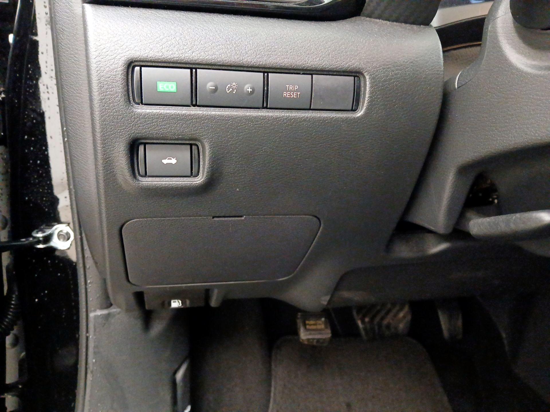 Thumbnail: 2023 Nissan Sentra - 13