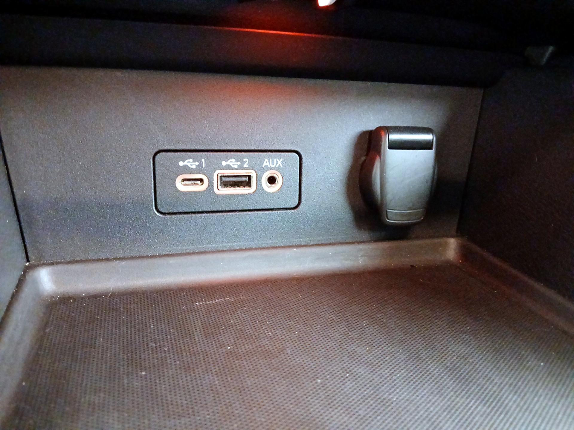 Thumbnail: 2023 Nissan Sentra - 18