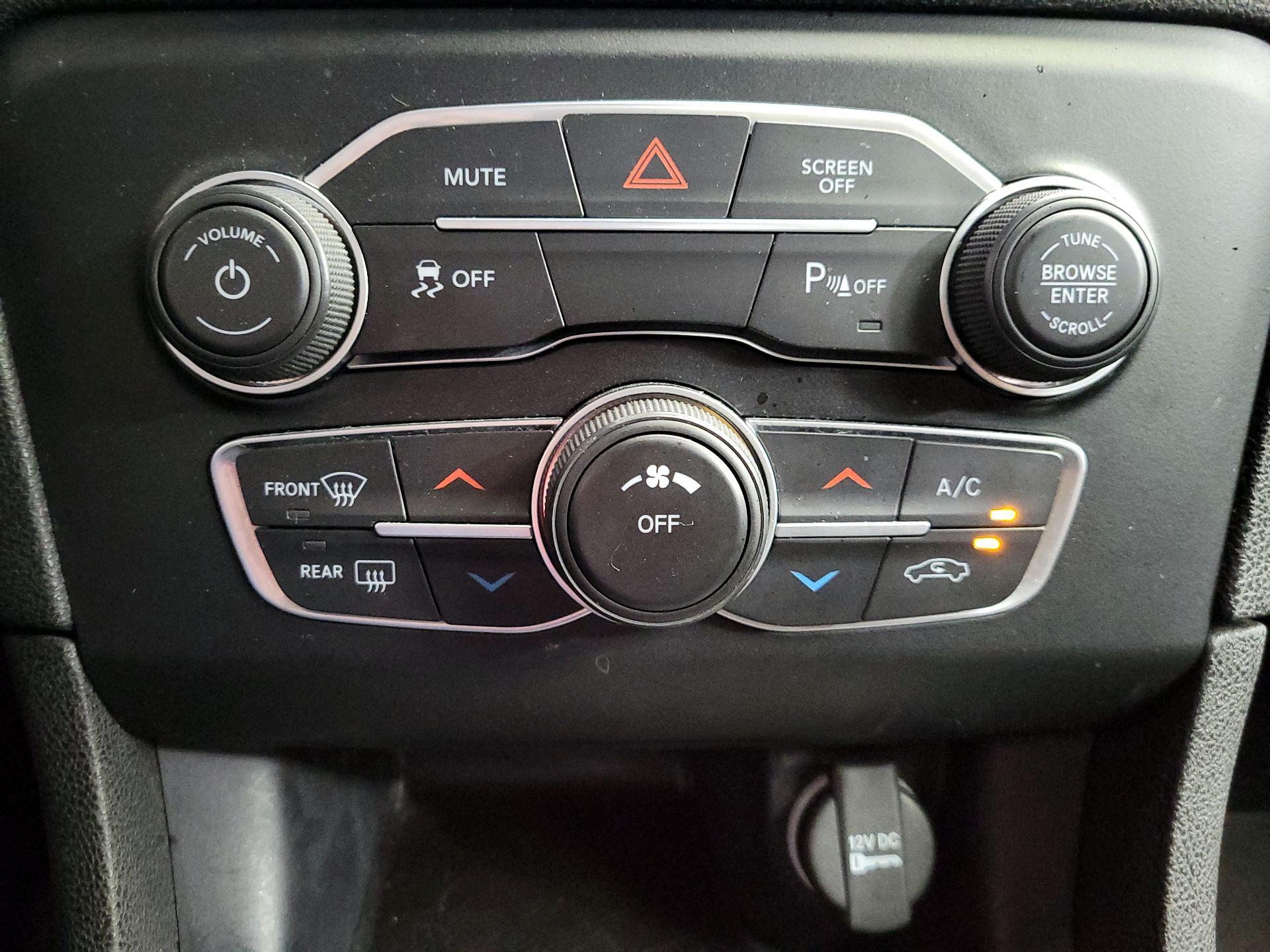 Thumbnail: 2023 Dodge Charger - 16