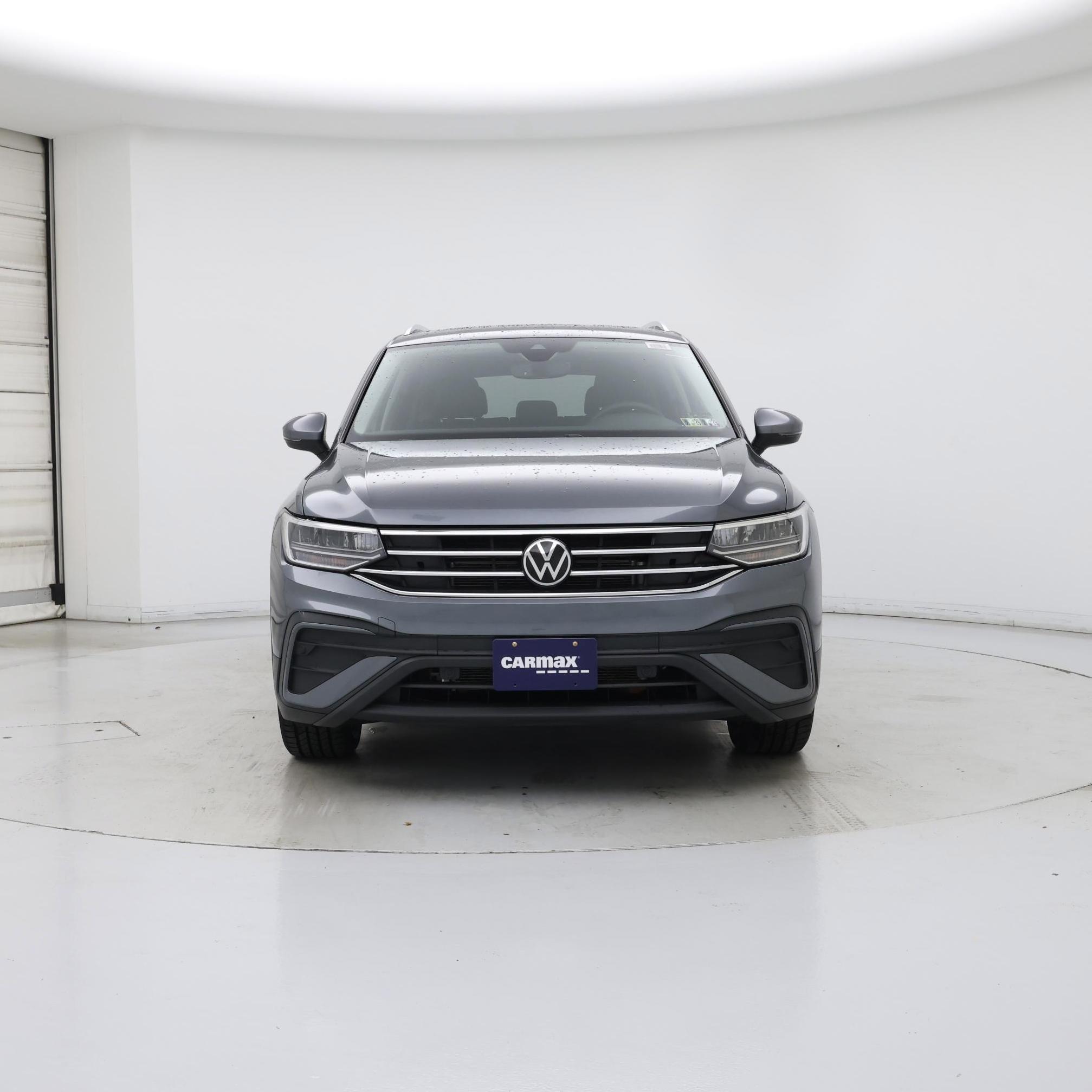 Thumbnail: 2022 Volkswagen Tiguan - 5