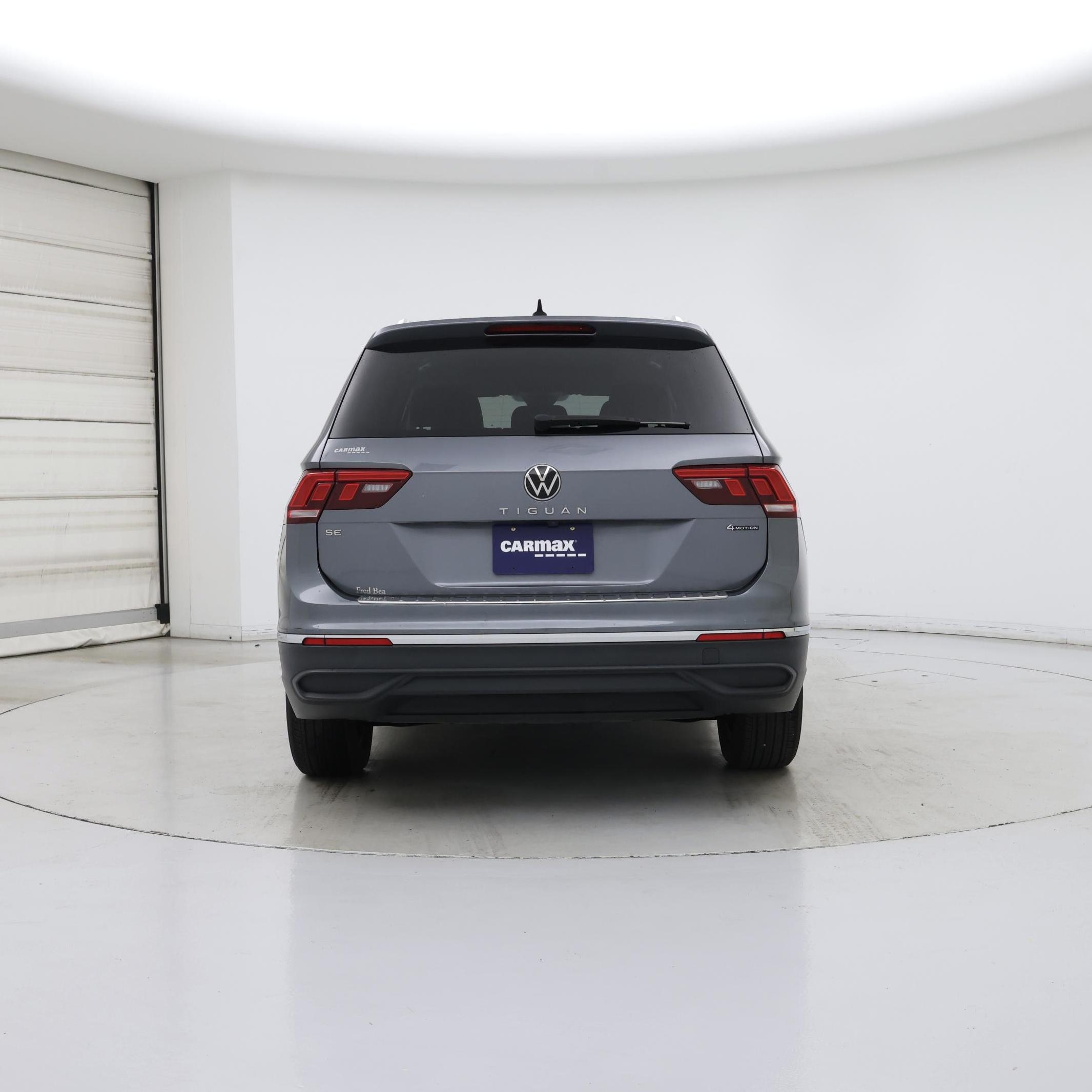 Thumbnail: 2022 Volkswagen Tiguan - 6