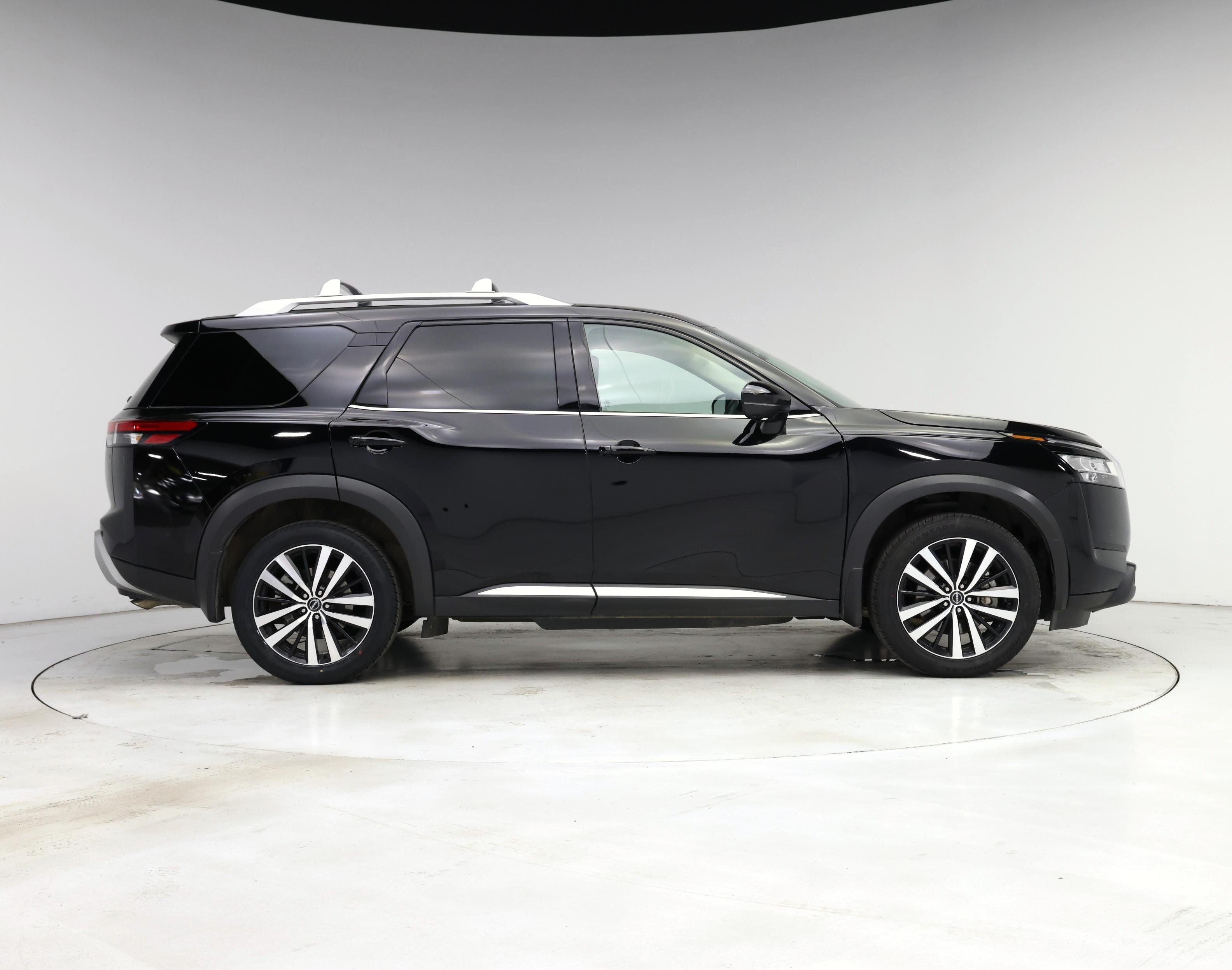 Thumbnail: 2024 Nissan Pathfinder - 7
