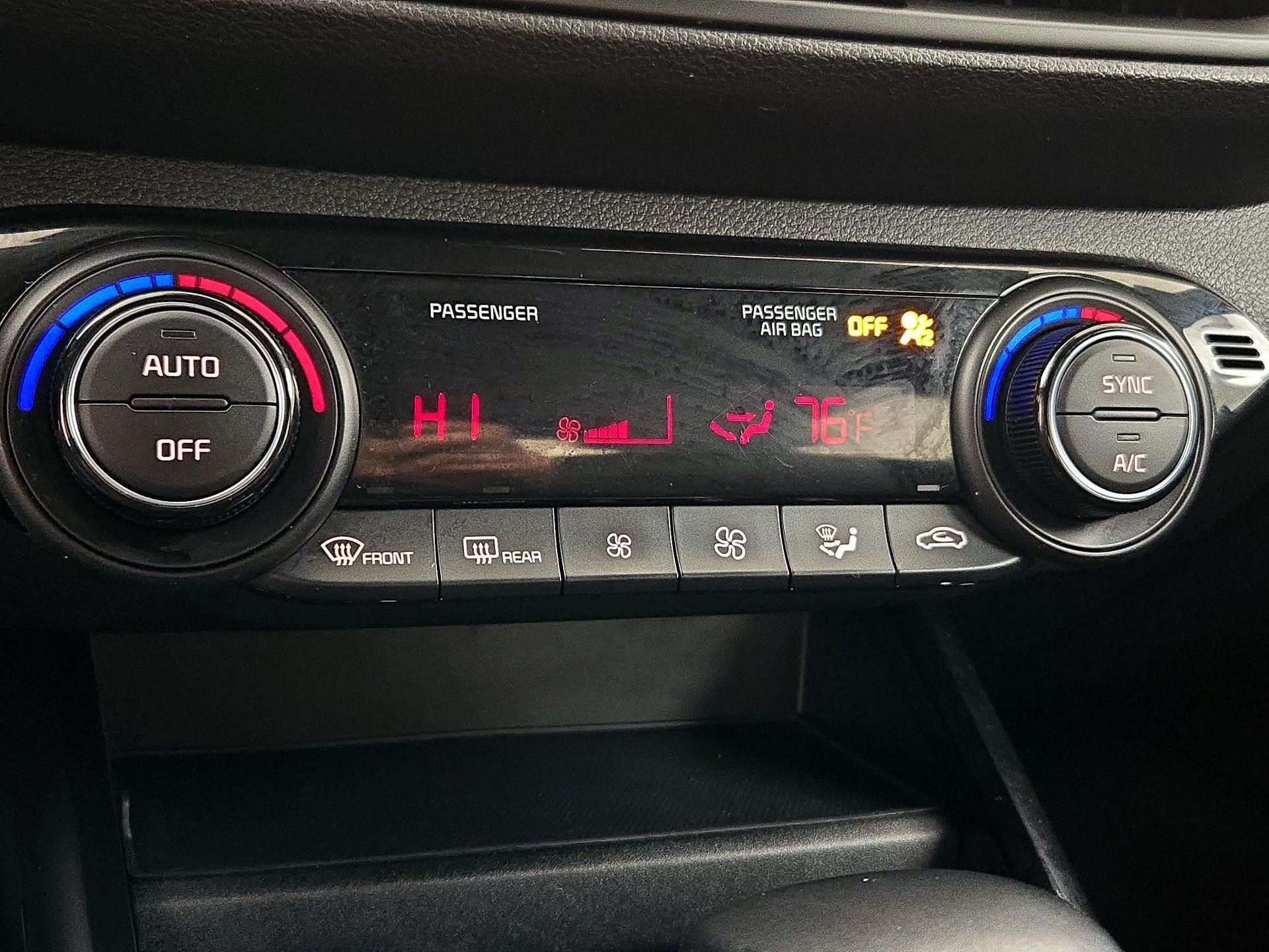 Thumbnail: 2023 Kia Forte - 17