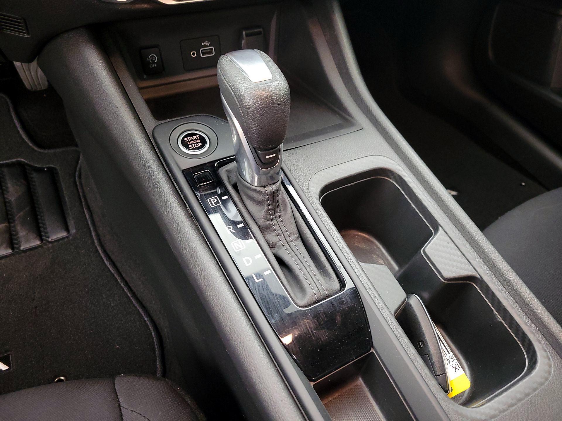 Thumbnail: 2024 Nissan Sentra - 17