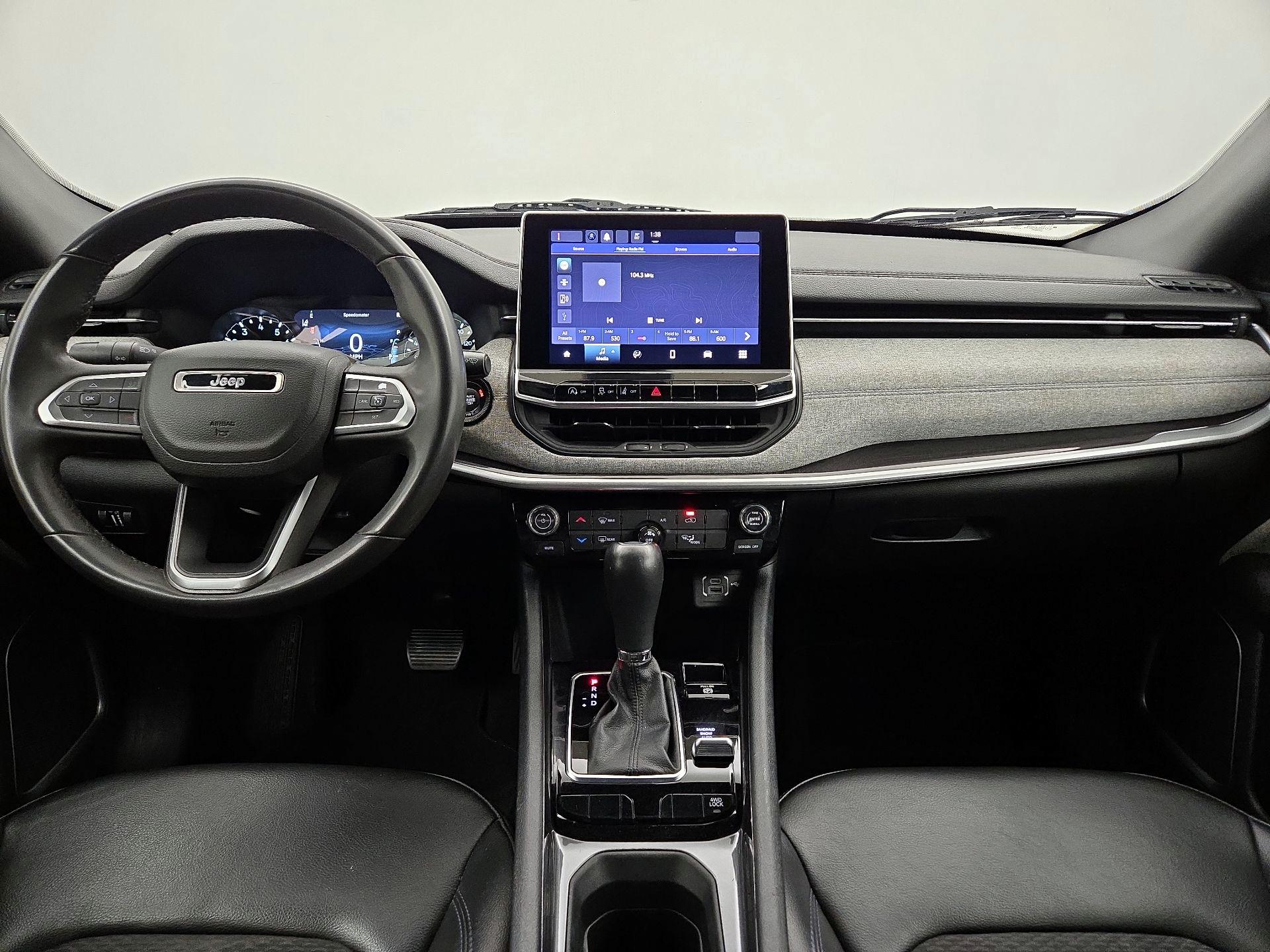 Thumbnail: 2023 Jeep Compass - 9