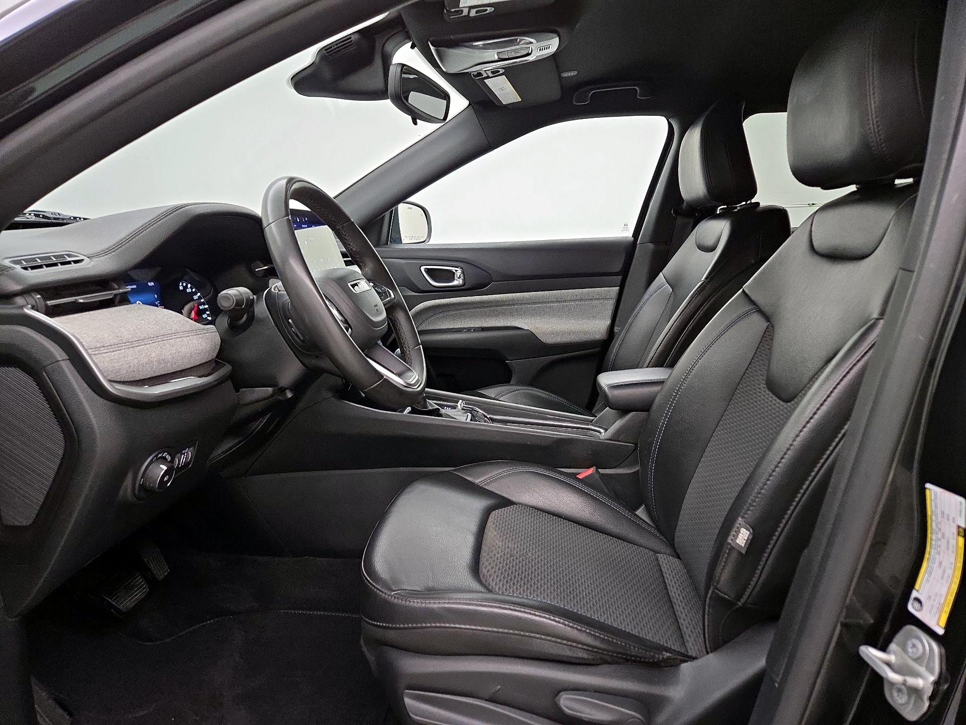 Thumbnail: 2023 Jeep Compass - 11