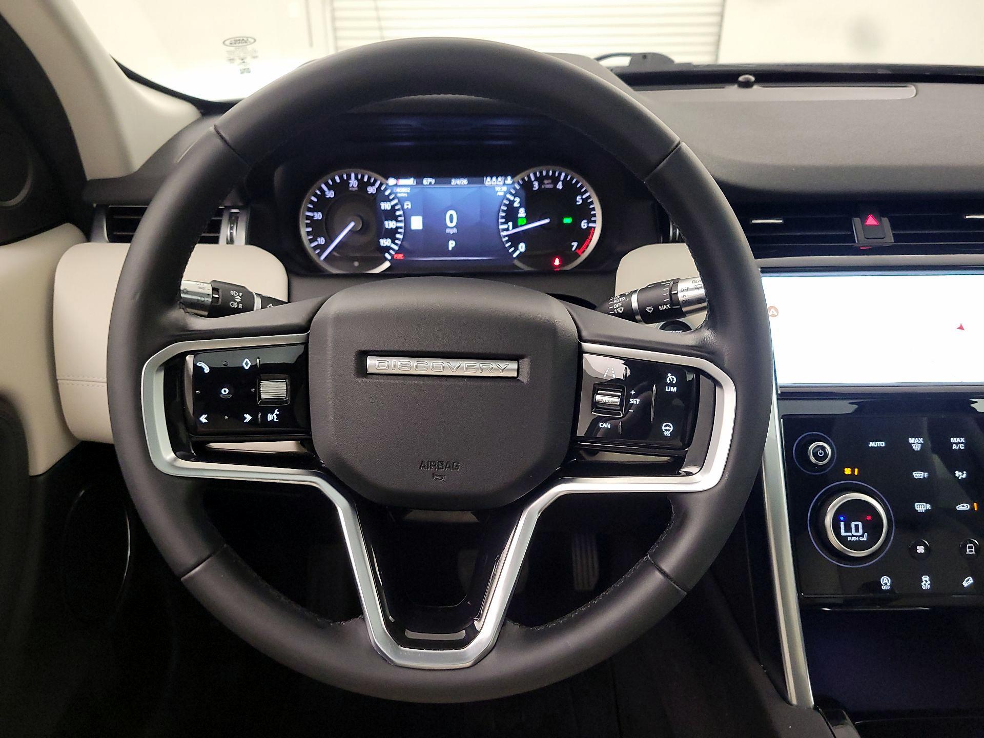 Thumbnail: 2021 Land Rover Discovery Sport - 10