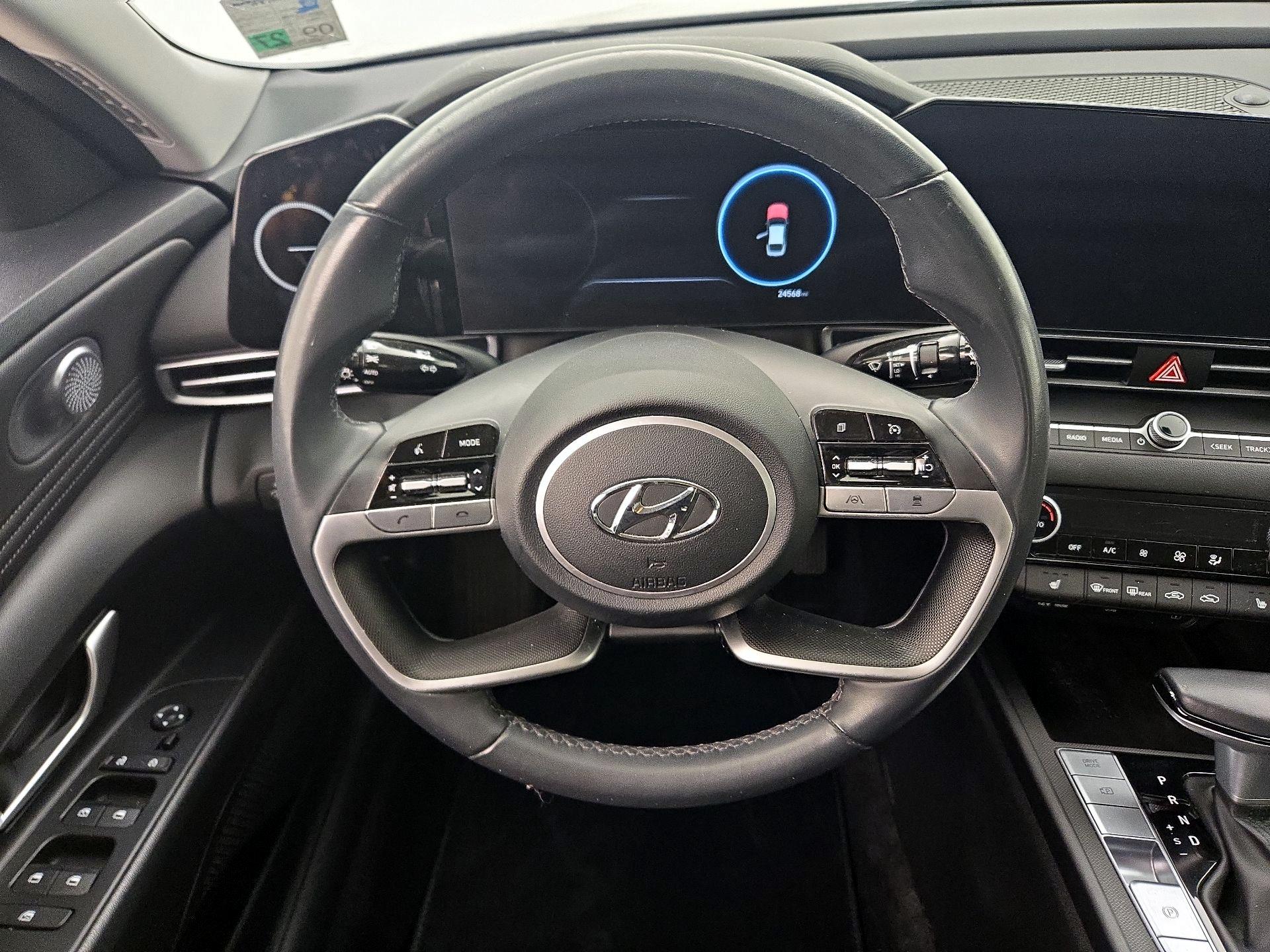 Thumbnail: 2023 Hyundai Elantra - 10