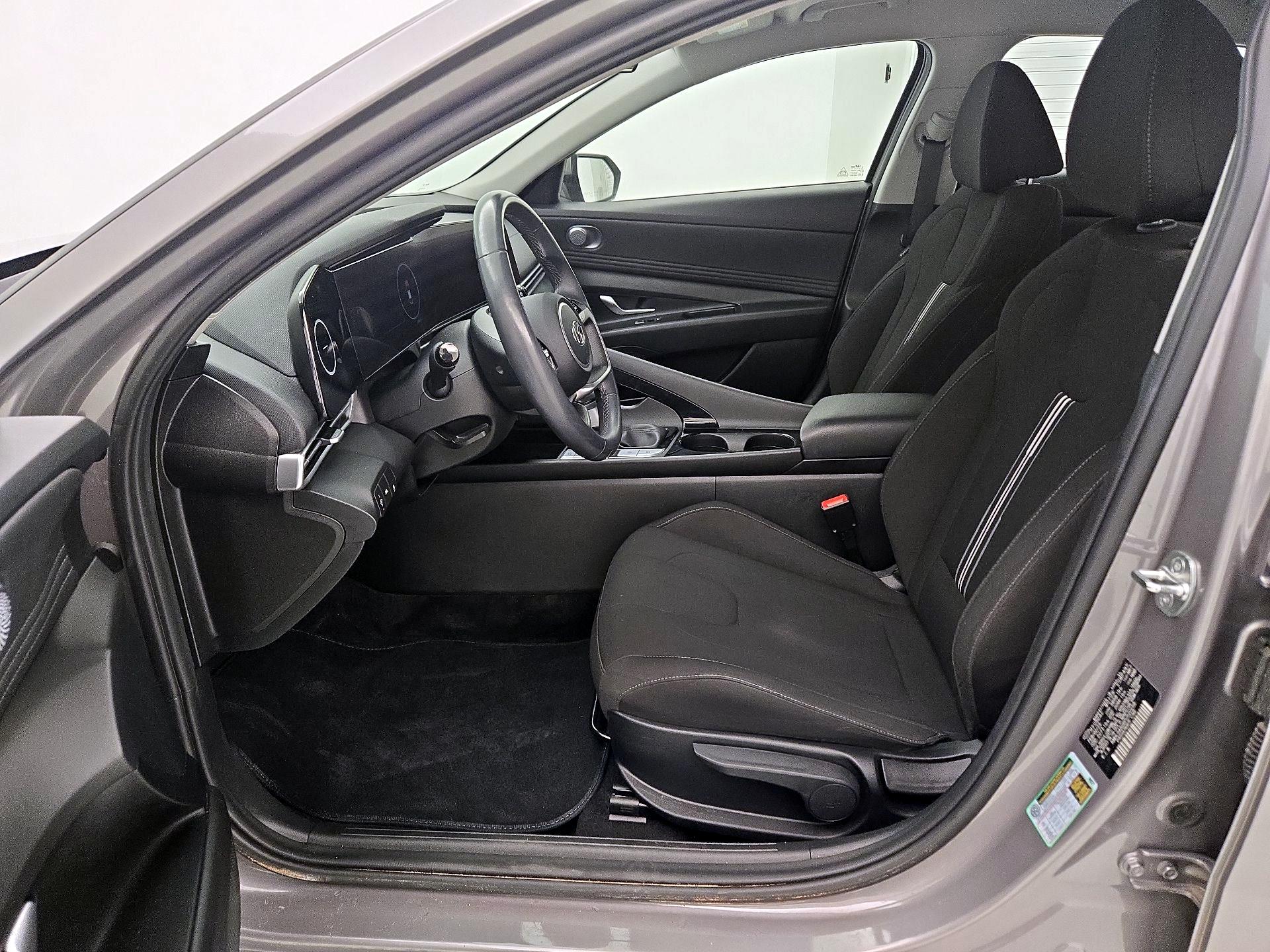 Thumbnail: 2023 Hyundai Elantra - 11