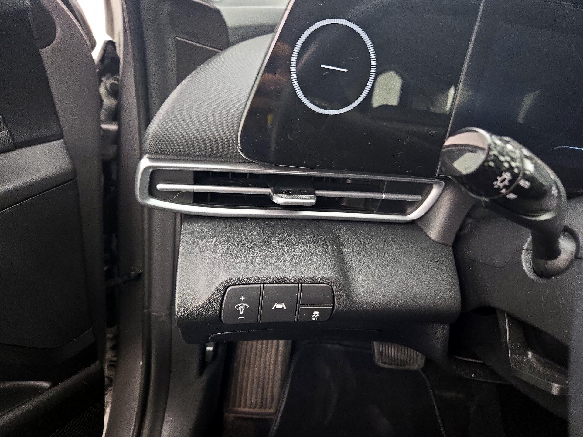 Thumbnail: 2023 Hyundai Elantra - 13