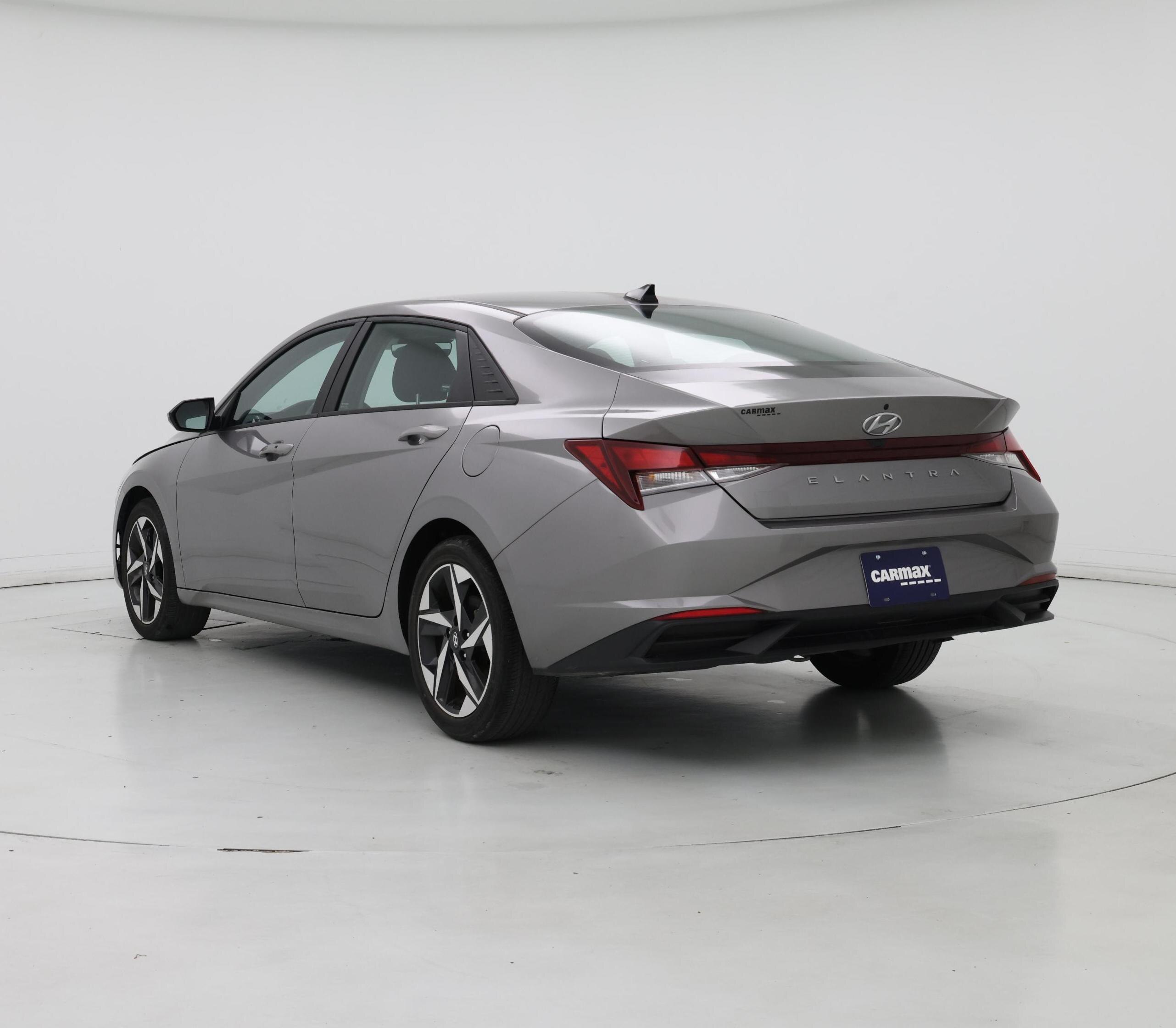 Thumbnail: 2023 Hyundai Elantra - 2