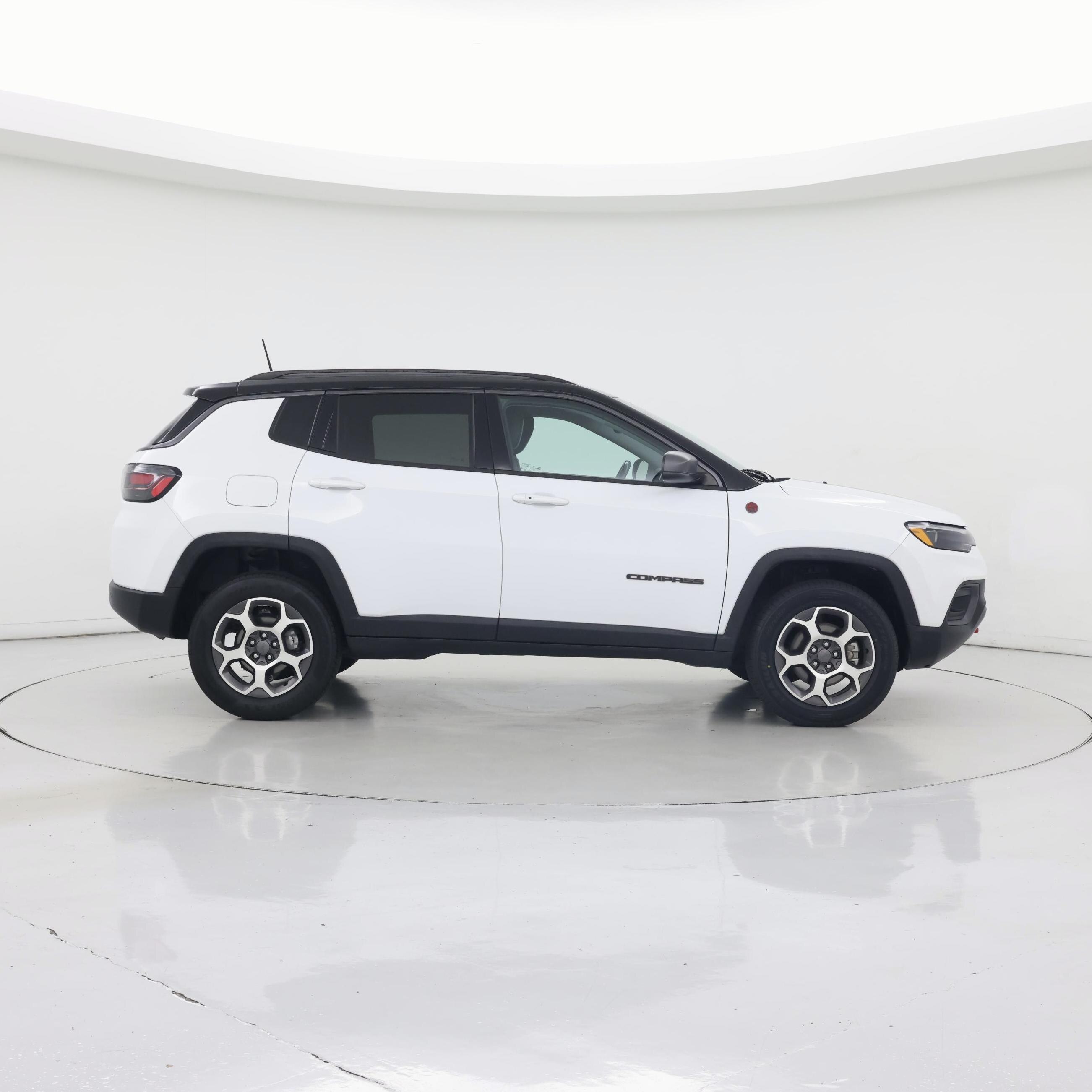 Thumbnail: 2022 Jeep Compass - 7