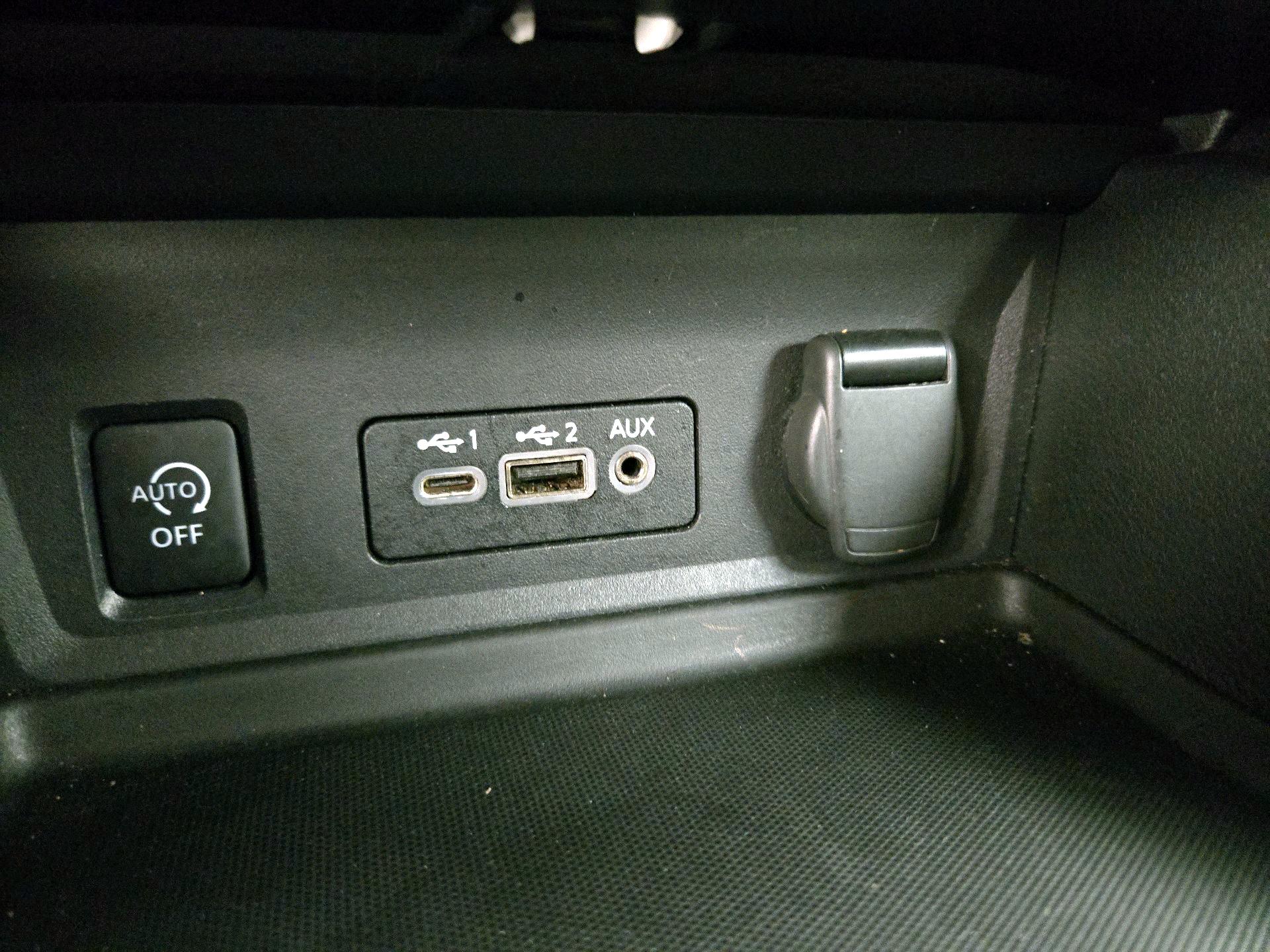 Thumbnail: 2024 Nissan Sentra - 18