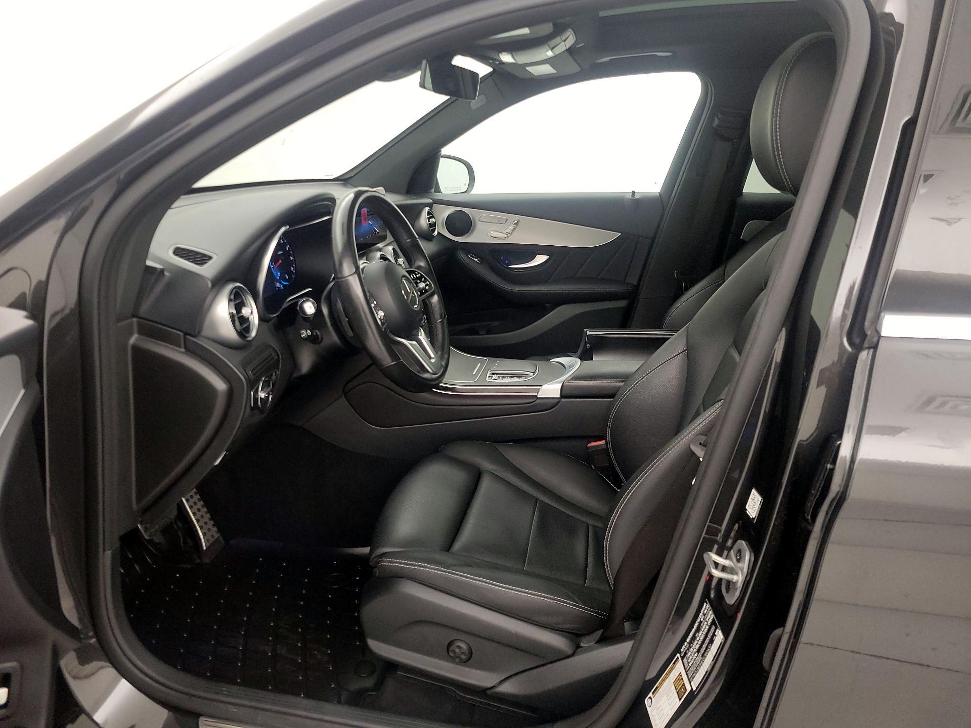 Thumbnail: 2022 Mercedes-Benz GLC - 11